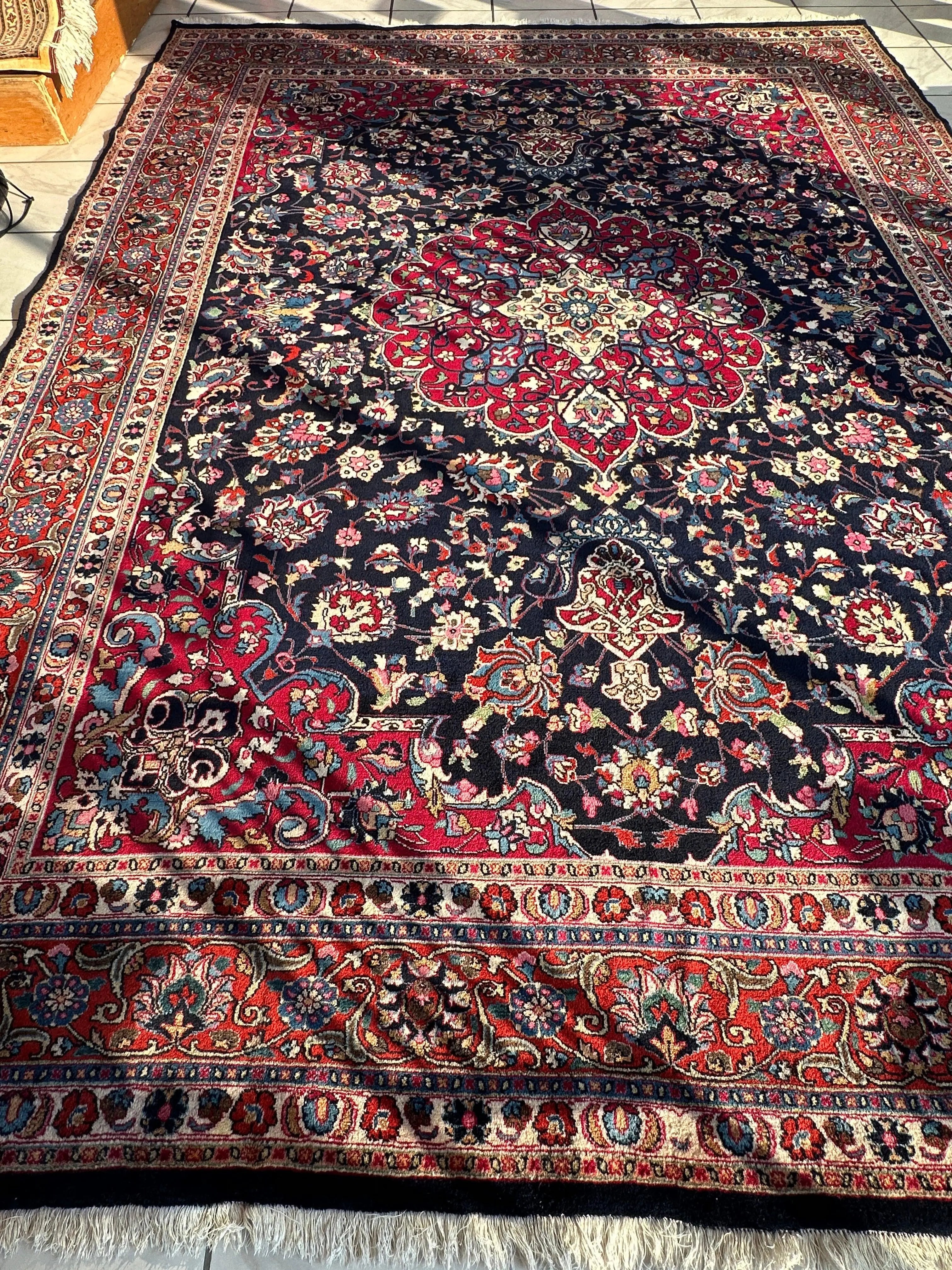 Persian Mashhad Hand Knotted Wool Area Rug 9’9” x 13’3” Rugistan