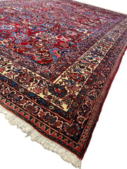 Antique Persian Bakhtiari Rug – Timeless Masterpiece 8'6" x 13'2" Rugistan