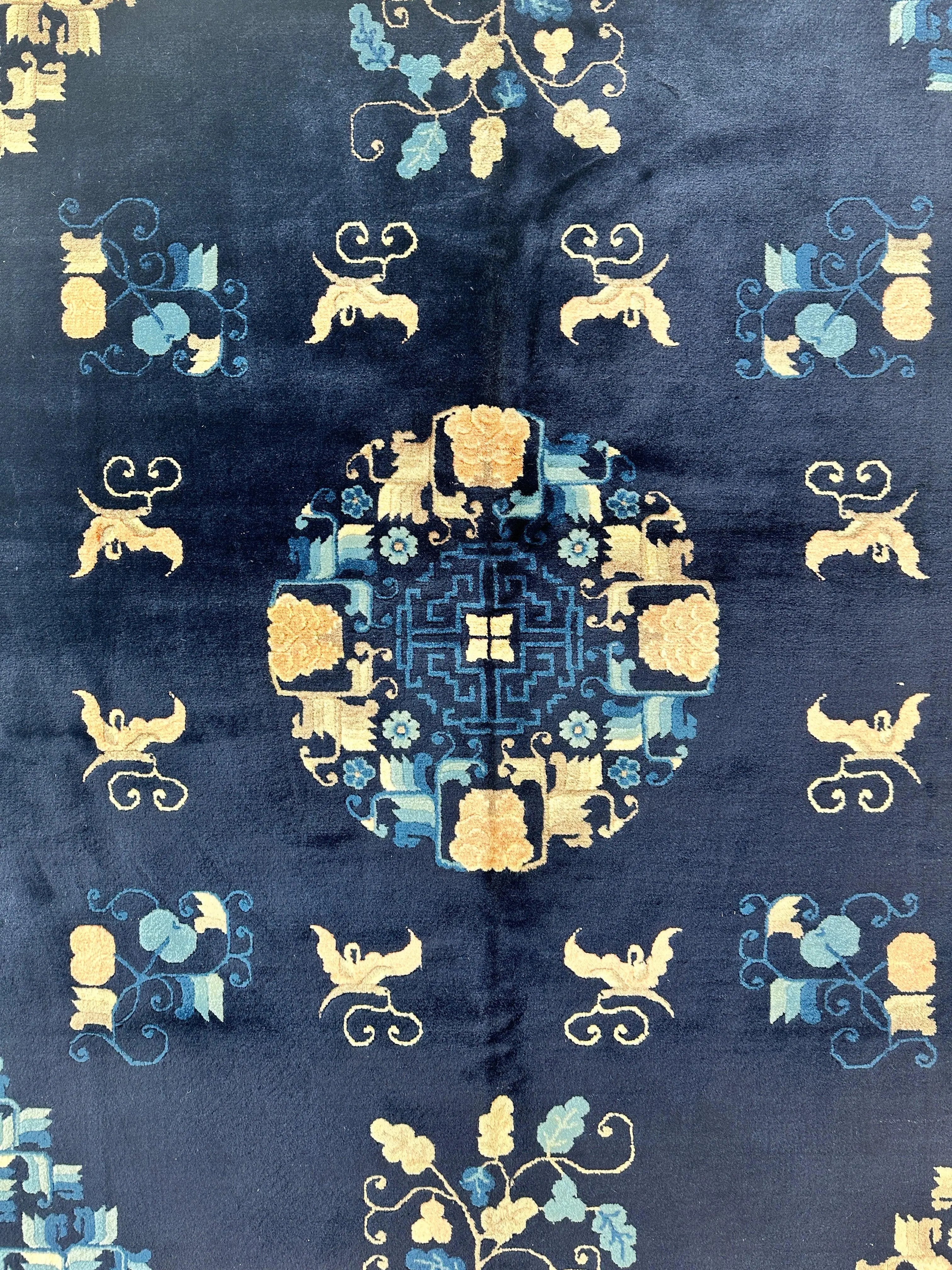 Hand-Knotted Antique Chinese Peking Wool Rug – 5’6” x 7’6” – Full Pile Navy and Cream Design Rugistan