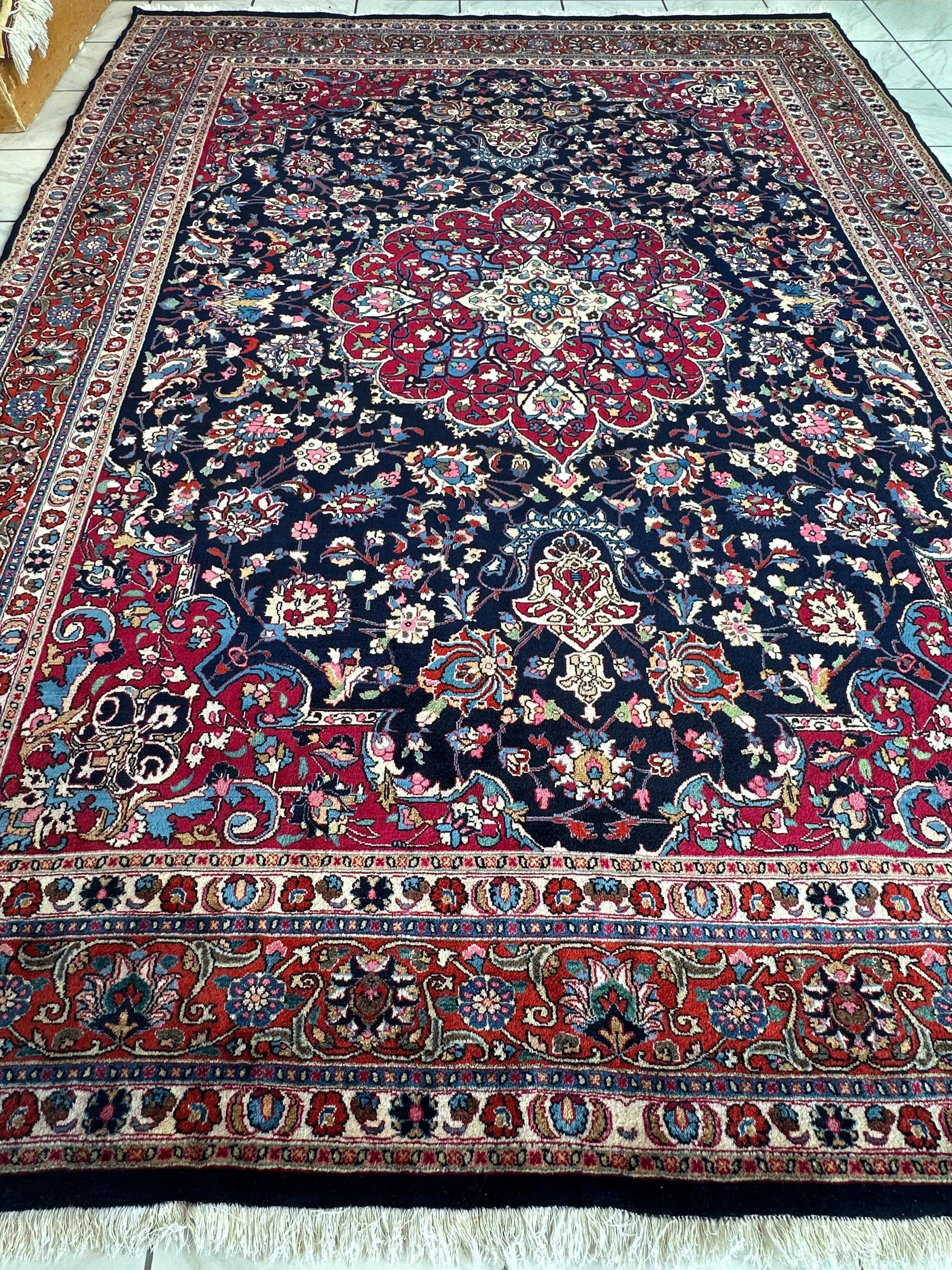 Persian Mashhad Hand Knotted Wool Area Rug 9’9” x 13’3” Rugistan
