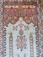 Luxurious Hand-Knotted Pure Silk Turkish Kayseri Rug – Intricate Floral & Geometric Design, 2’2” x 3’ Rugistan