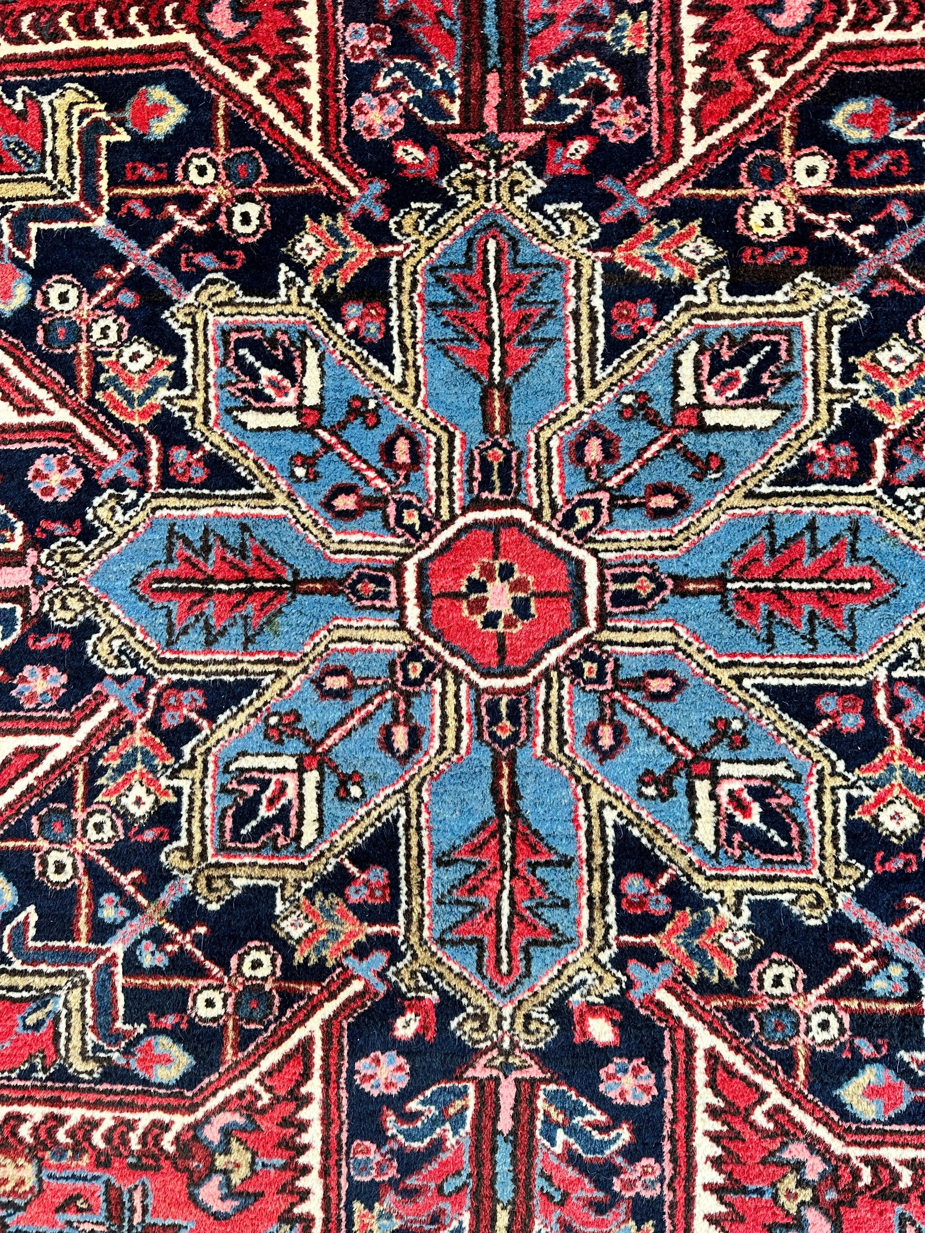 Hand-Knotted Persian Heriz Wool Rug – 9’ x 12’ – Geometric Medallion Design Rugistan