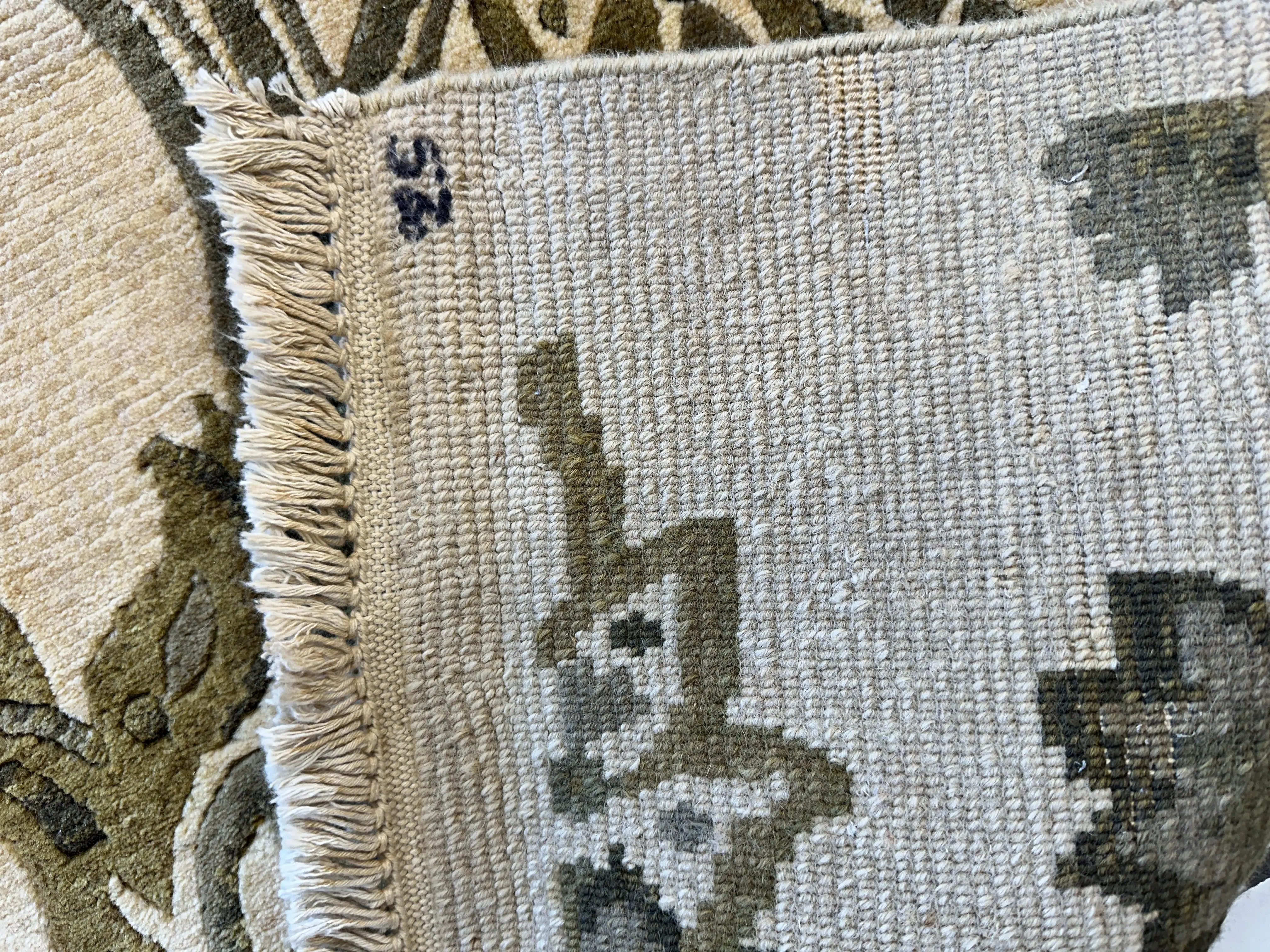 Hand-Knotted Indian Rug - 7'11" x 9'9" - Wool - Floral Pattern - Elegant Beige and Green Design Rugistan