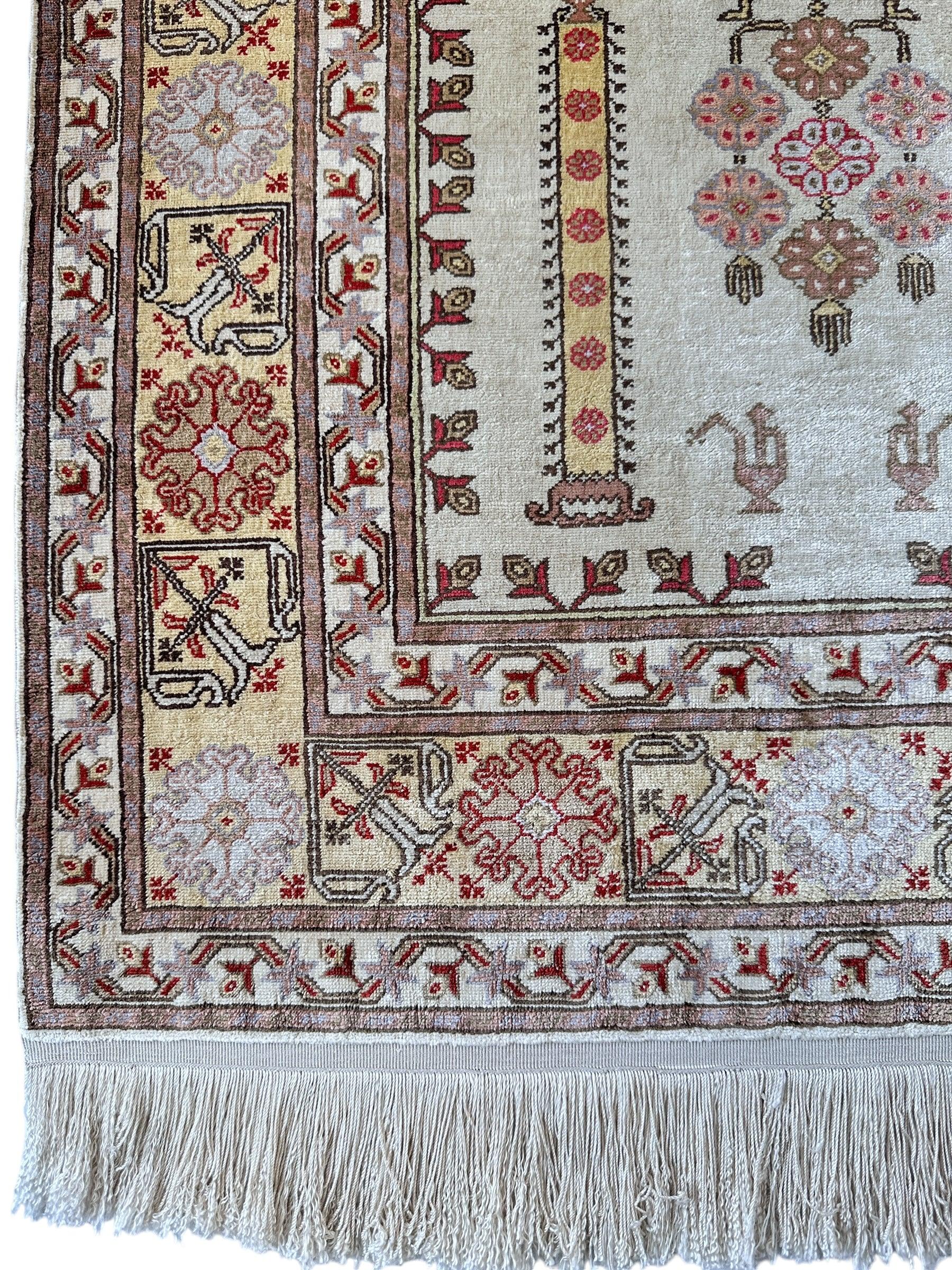 Luxurious Hand-Knotted Pure Silk Turkish Kayseri Rug – Intricate Floral & Geometric Design, 2’2” x 3’ Rugistan