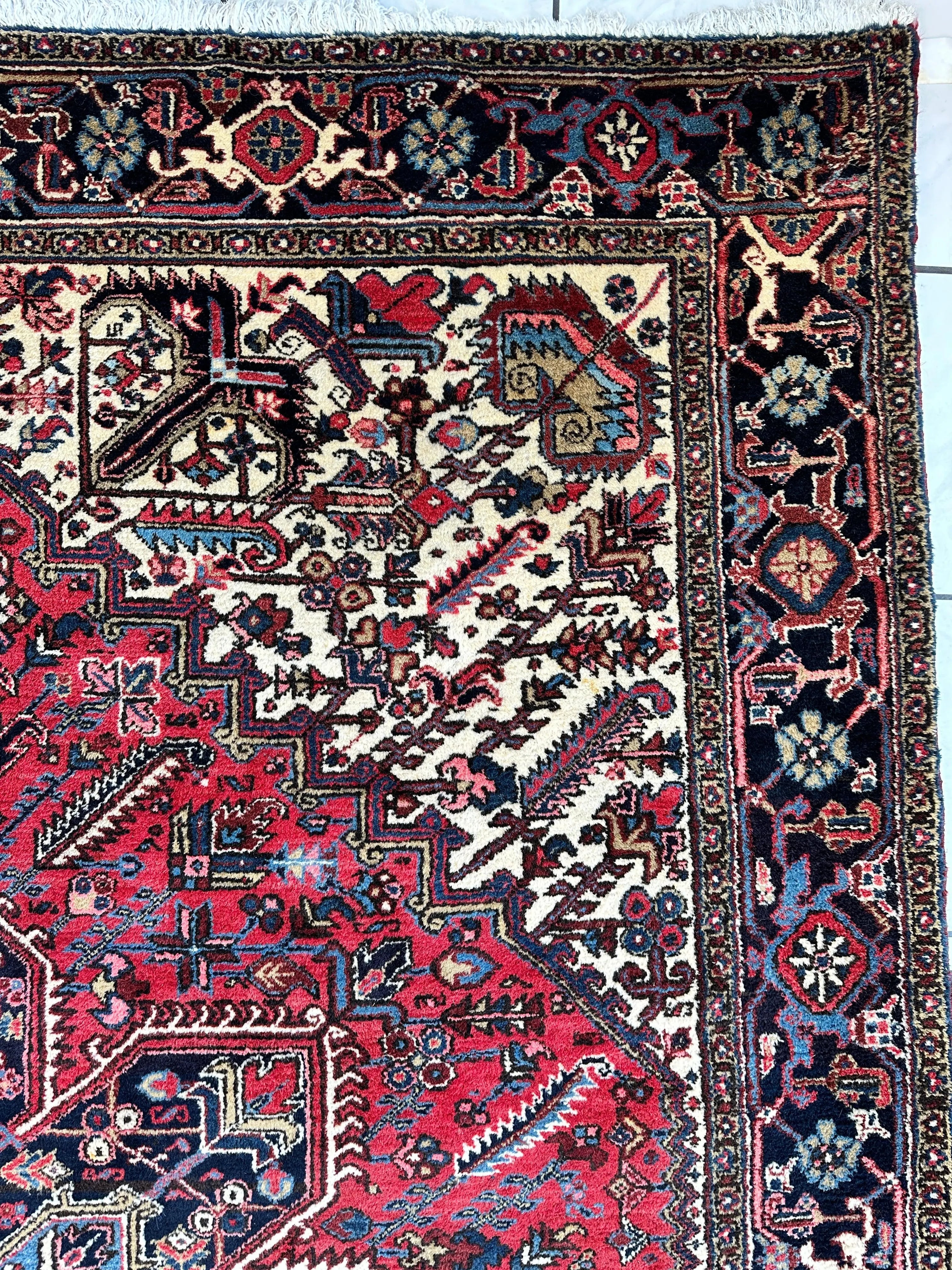 Hand-Knotted Persian Heriz Wool Rug – 9’ x 12’ – Geometric Medallion Design Rugistan