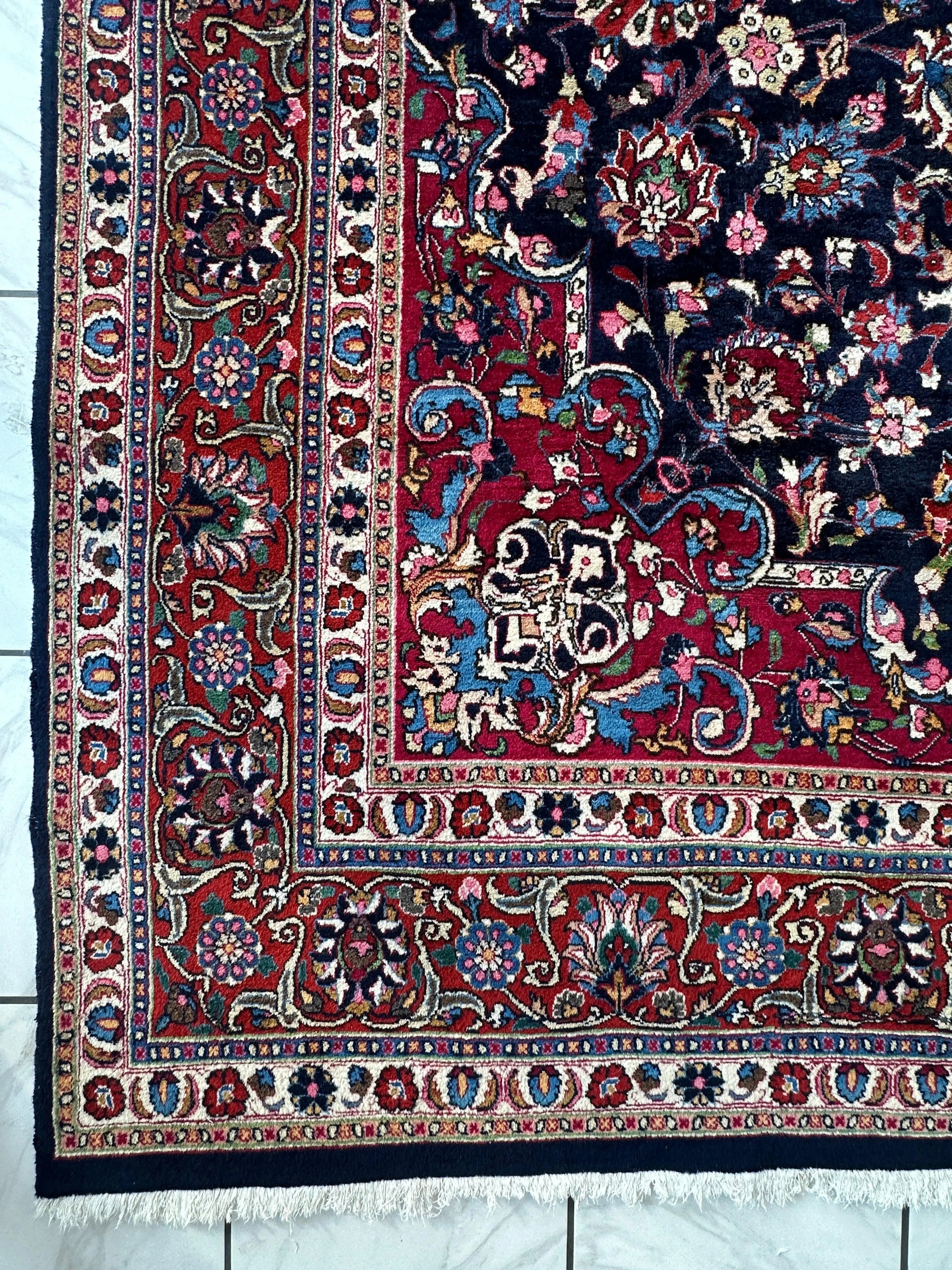 Persian Mashhad Hand Knotted Wool Area Rug 9’9” x 13’3” Rugistan