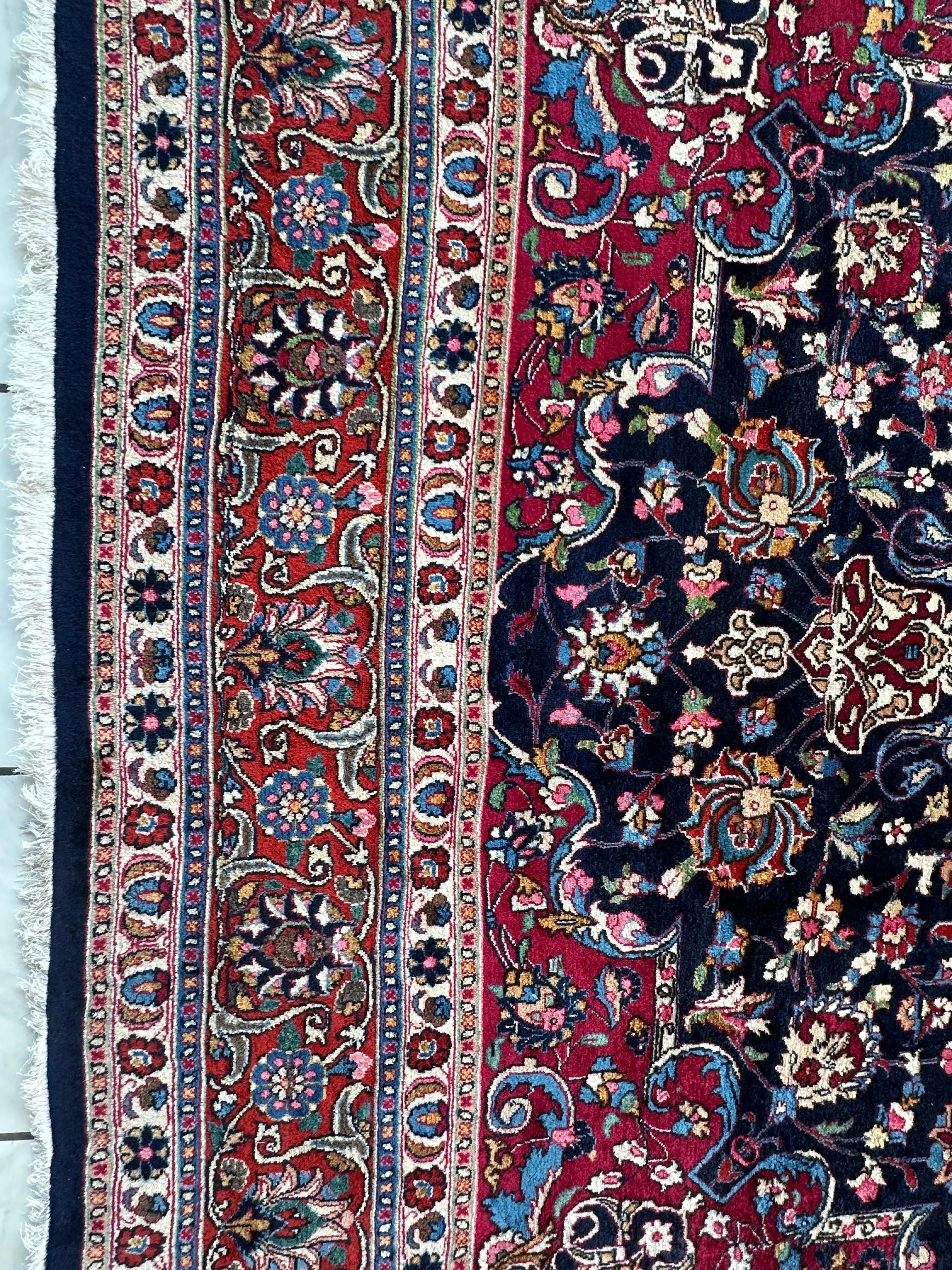 Persian Mashhad Hand Knotted Wool Area Rug 9’9” x 13’3” Rugistan