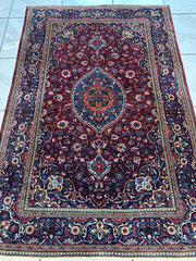 Antique Persian Kashan Debir Rug – 4’3” x 6’4” – Circa 1920s – Hand-Knotted Fine Wool Rugistan