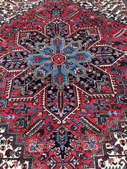 Hand-Knotted Persian Heriz Wool Rug – 9’ x 12’ – Geometric Medallion Design Rugistan