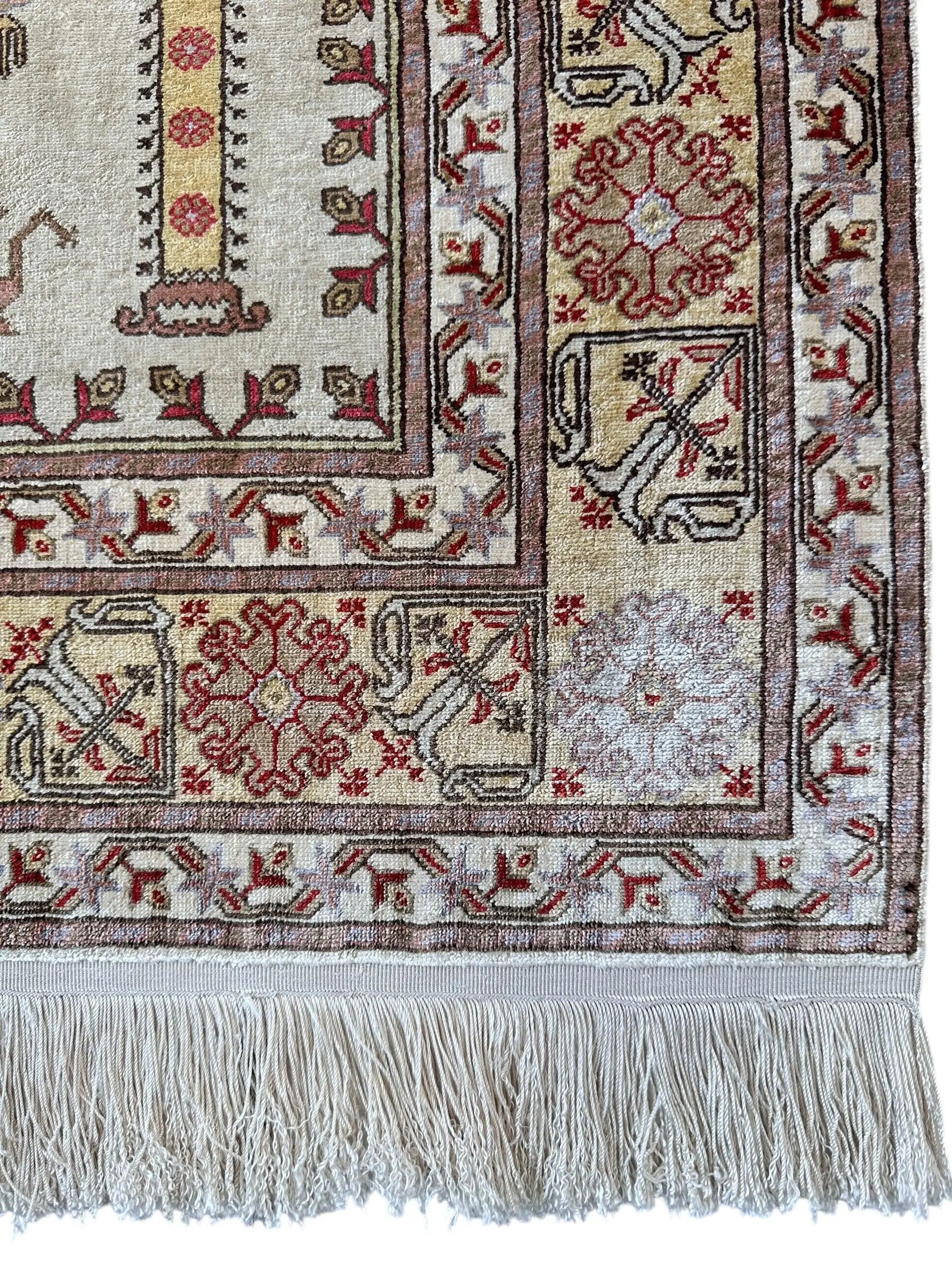Luxurious Hand-Knotted Pure Silk Turkish Kayseri Rug – Intricate Floral & Geometric Design, 2’2” x 3’ Rugistan