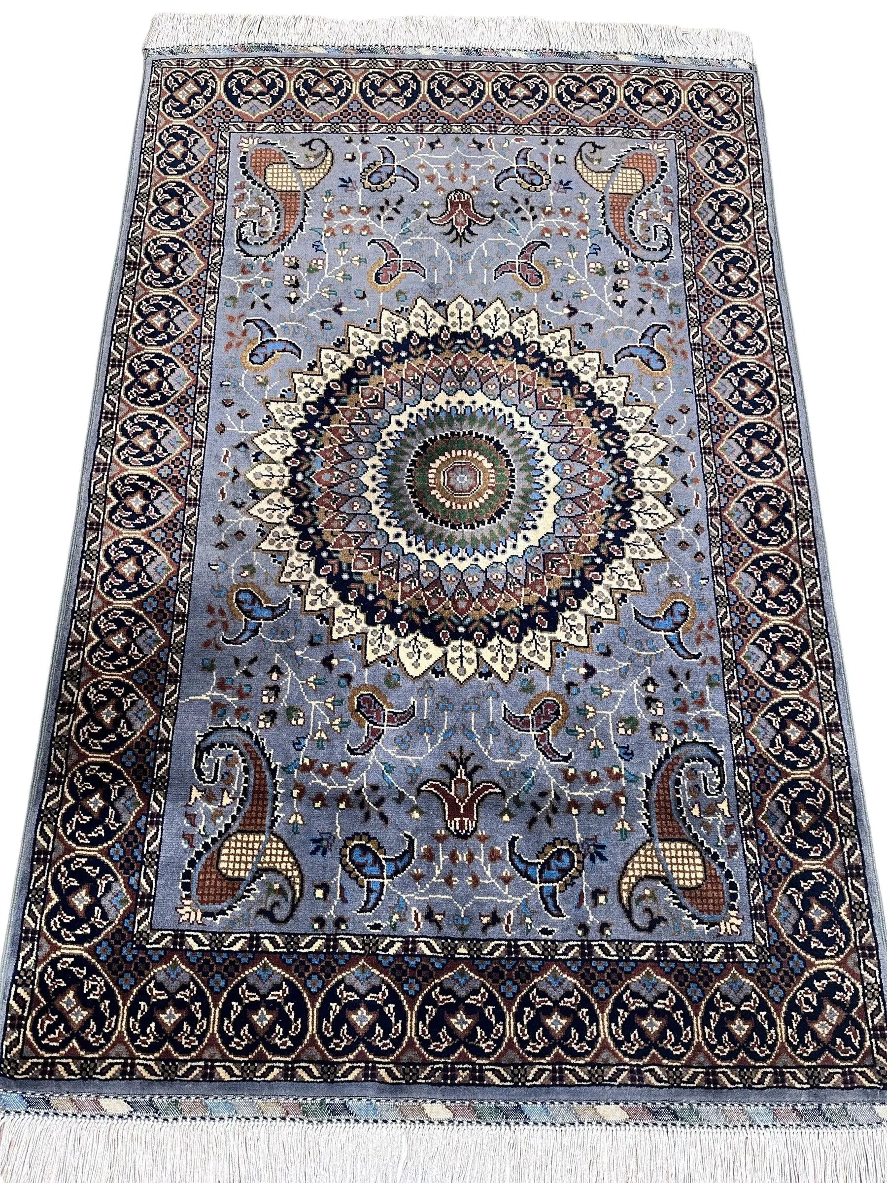 Hand-Knotted Parak Rug – Gray, 40” x 60” | Afghan Wool Rug Rugistan