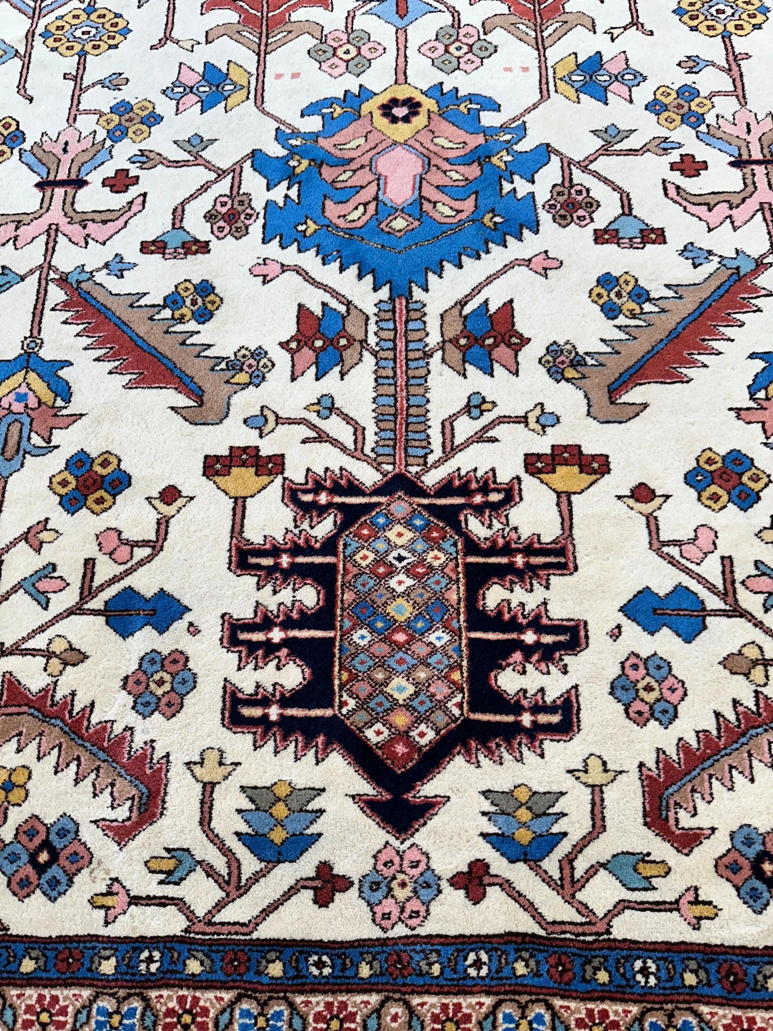 Hand-Knotted Vintage Afghani Serapi Wool Rug – 10'10" x 15'10" – Elegant Traditional Area Rug Rugistan