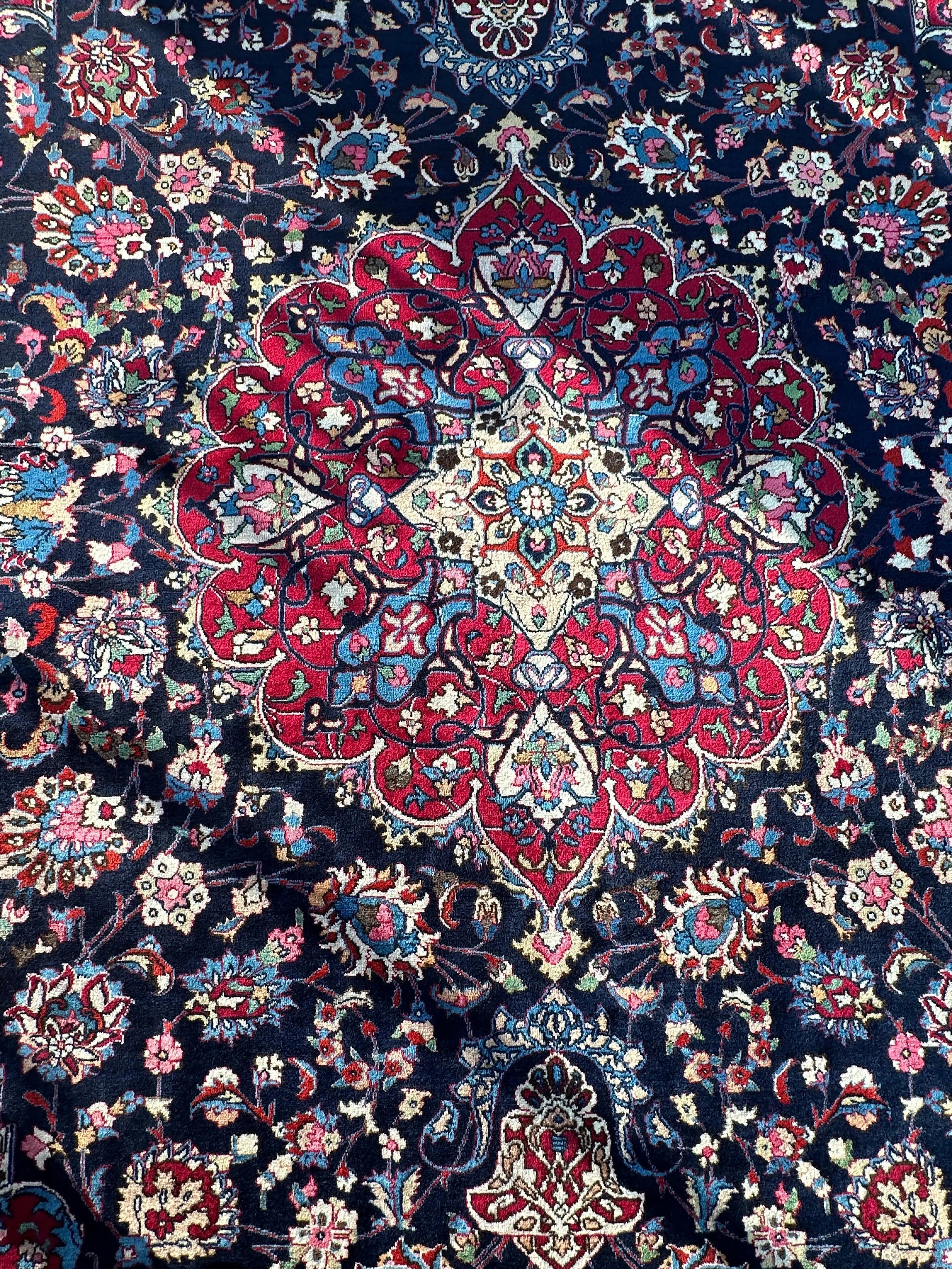 Persian Mashhad Hand Knotted Wool Area Rug 9’9” x 13’3” Rugistan