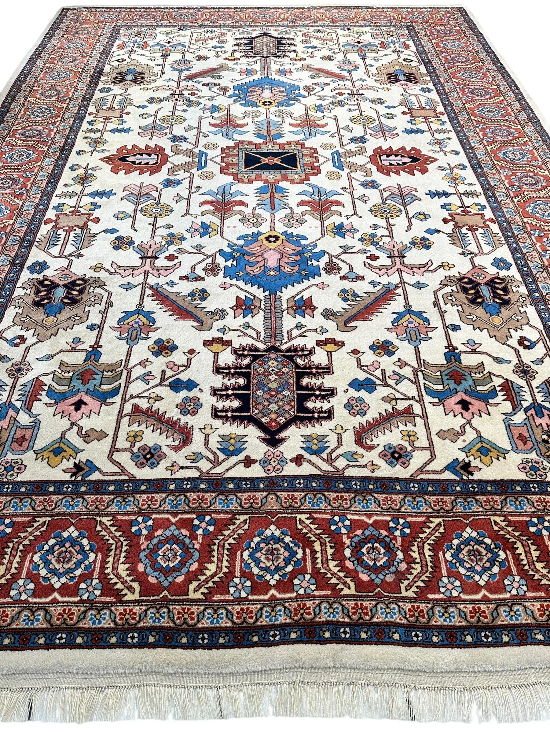 Hand-Knotted Vintage Afghani Serapi Wool Rug – 10'10" x 15'10" – Elegant Traditional Area Rug Rugistan