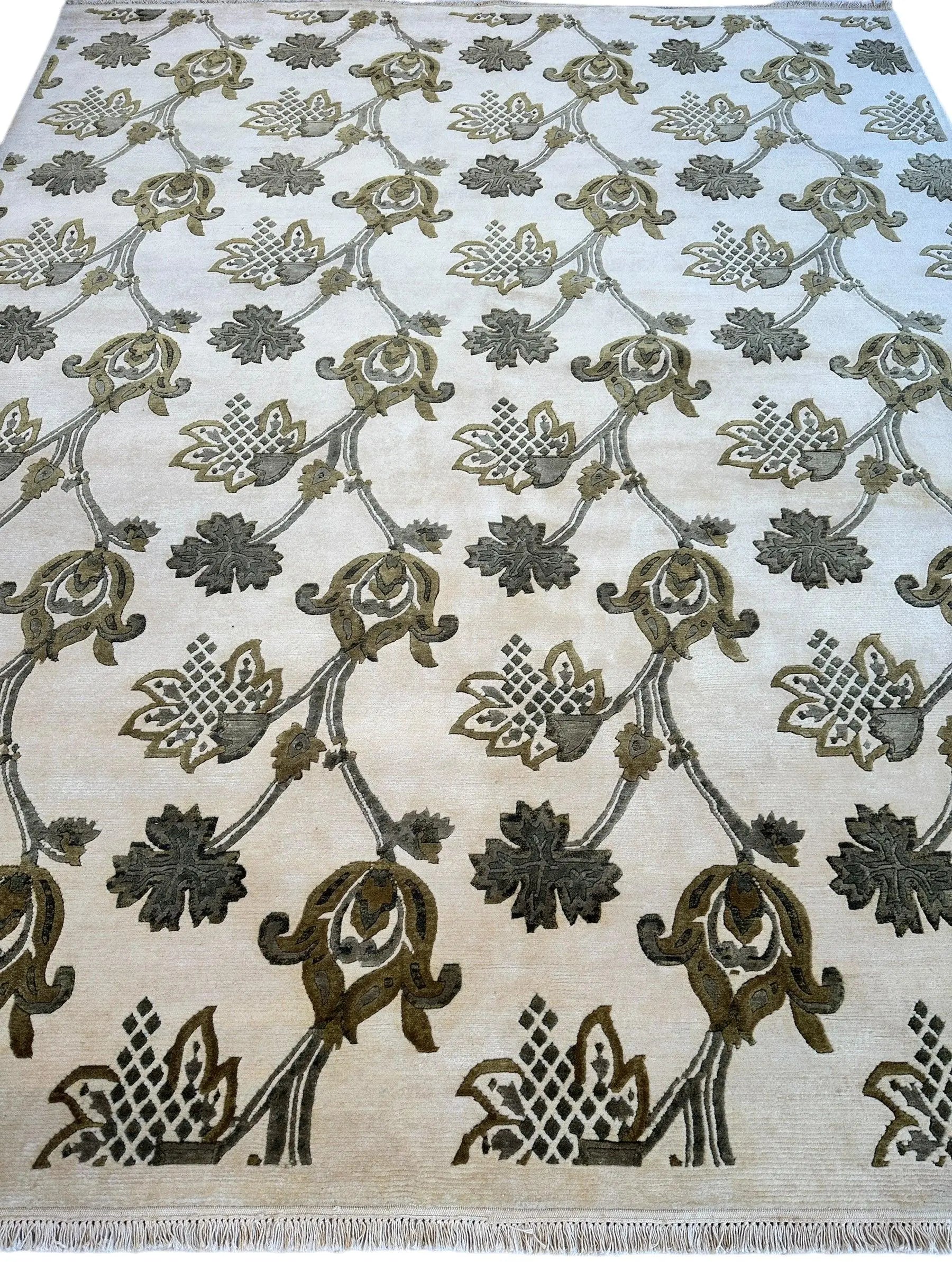 Hand-Knotted Indian Rug - 7'11" x 9'9" - Wool - Floral Pattern - Elegant Beige and Green Design Rugistan