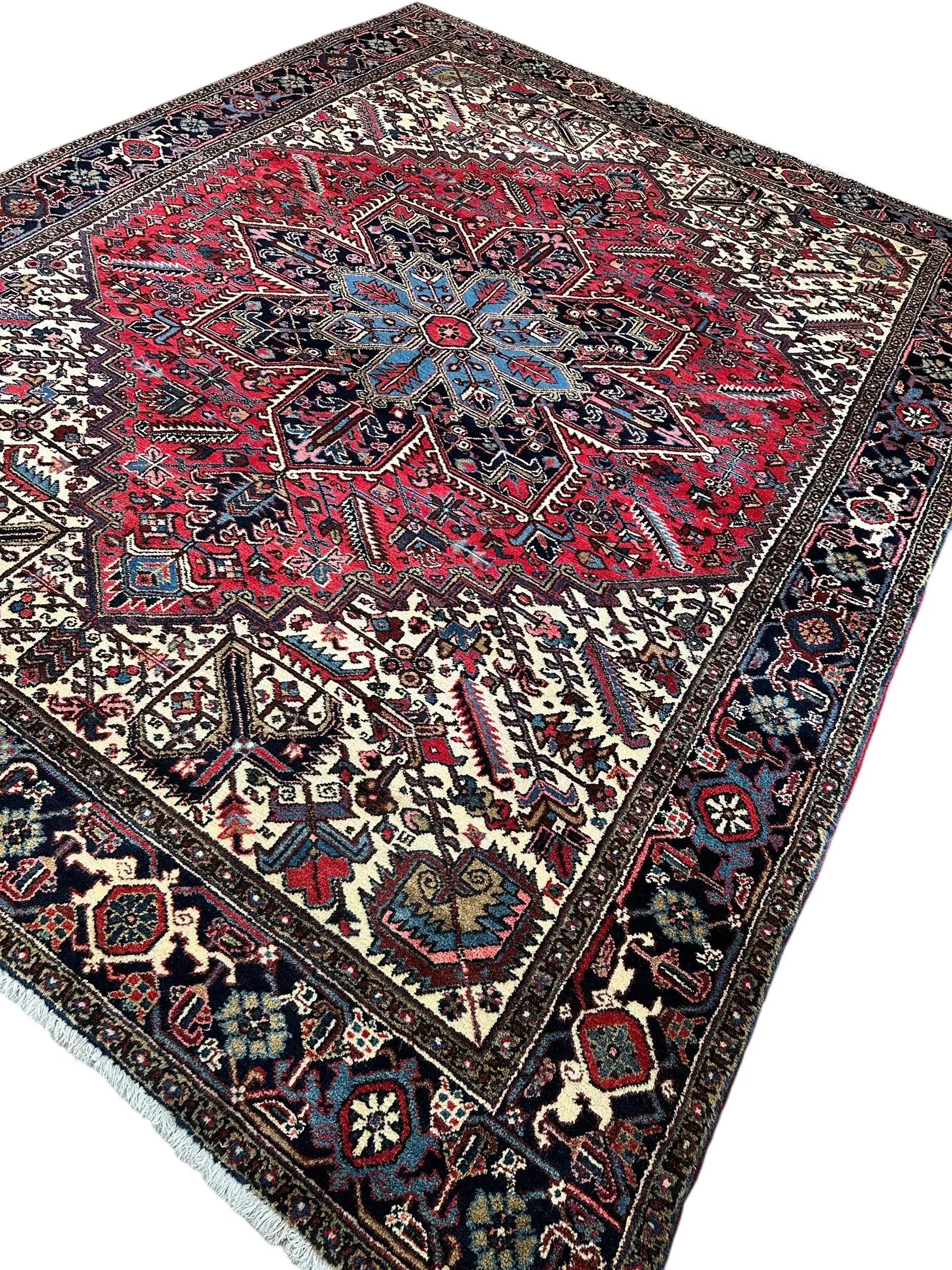 Hand-Knotted Persian Heriz Wool Rug – 9’ x 12’ – Geometric Medallion Design Rugistan