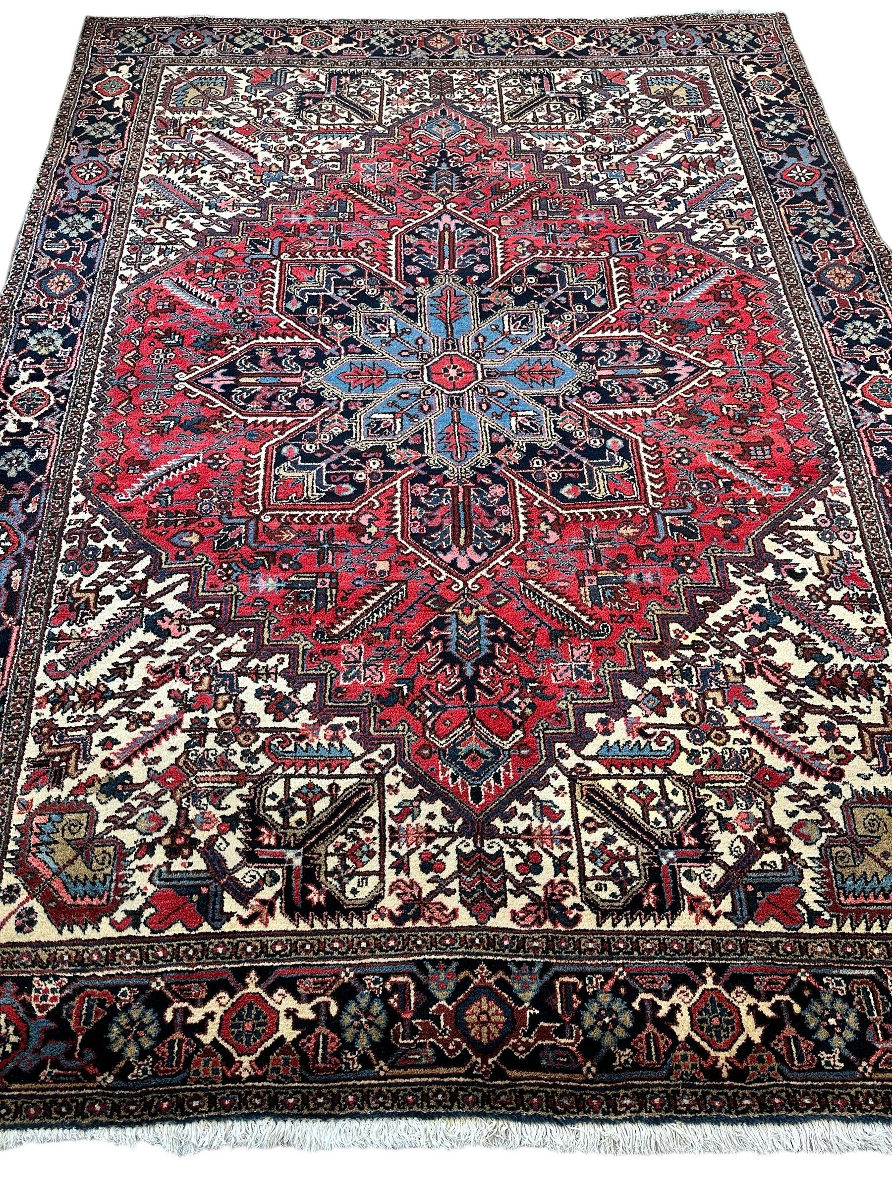 Hand-Knotted Persian Heriz Wool Rug – 9’ x 12’ – Geometric Medallion Design Rugistan