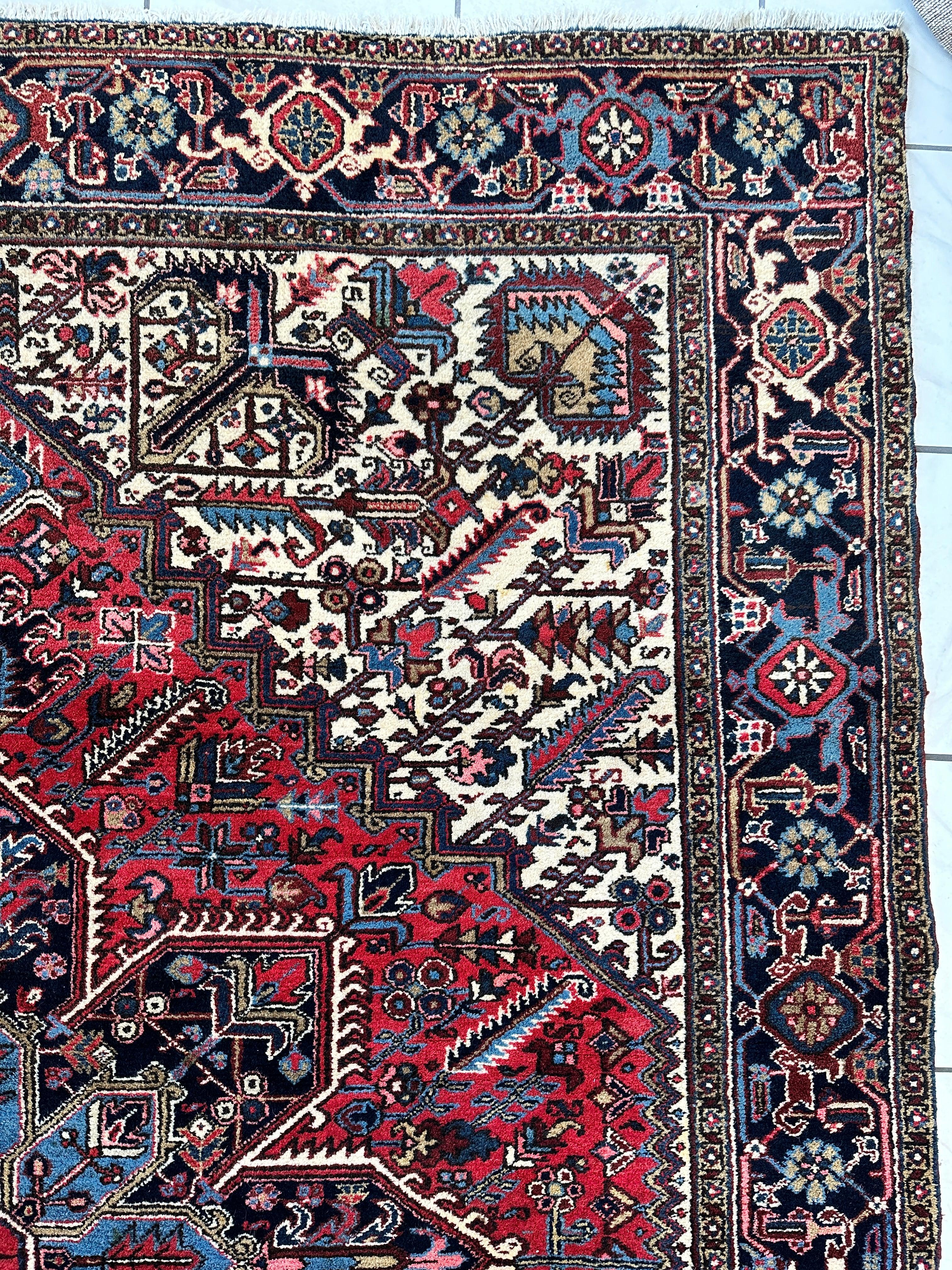 Hand-Knotted Persian Heriz Wool Rug – 9’ x 12’ – Geometric Medallion Design Rugistan