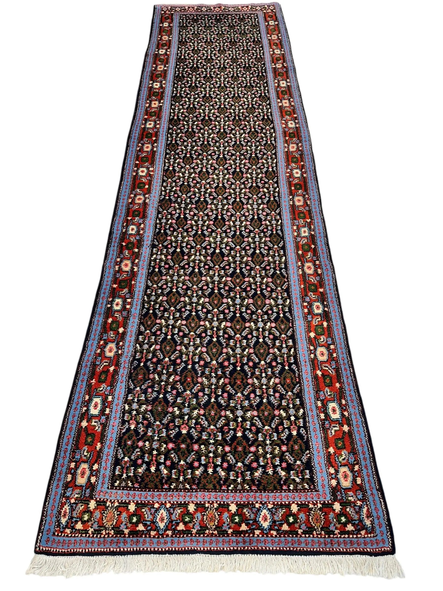Vintage Persian Senneh Runner Rug - 2'8" x 9'8" - Handwoven Wool, Circa 1960-1980 Rugistan
