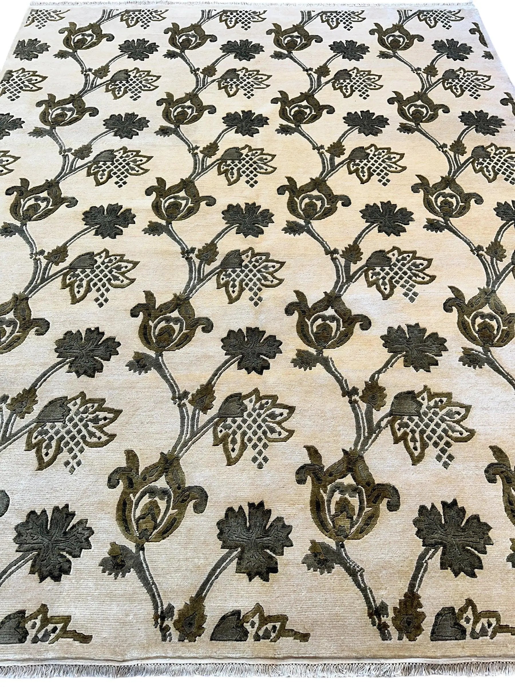 Hand-Knotted Indian Rug - 7'11" x 9'9" - Wool - Floral Pattern - Elegant Beige and Green Design Rugistan