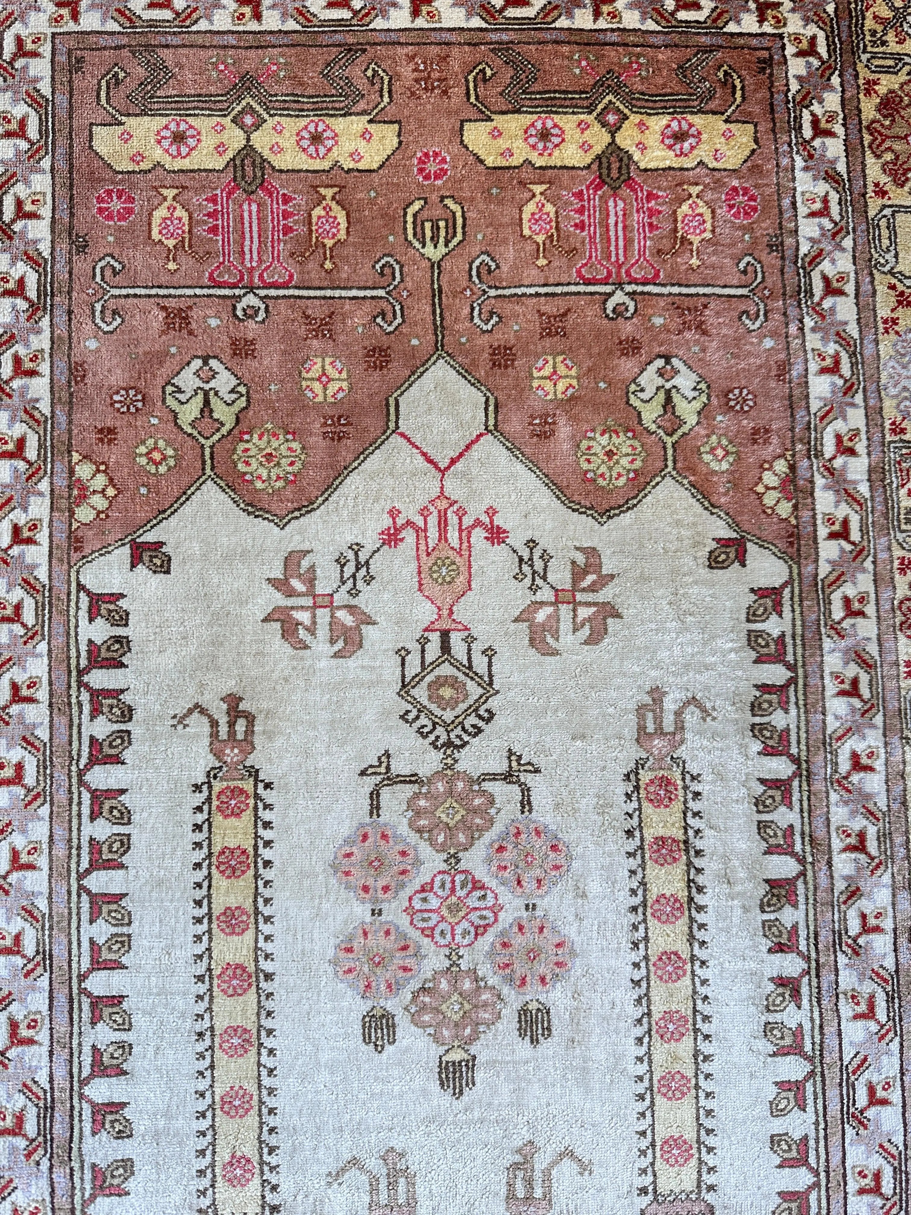 Luxurious Hand-Knotted Pure Silk Turkish Kayseri Rug – Intricate Floral & Geometric Design, 2’2” x 3’ Rugistan