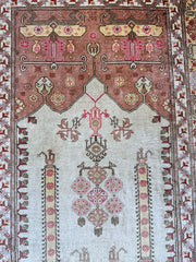 Luxurious Hand-Knotted Pure Silk Turkish Kayseri Rug – Intricate Floral & Geometric Design, 2’2” x 3’ Rugistan