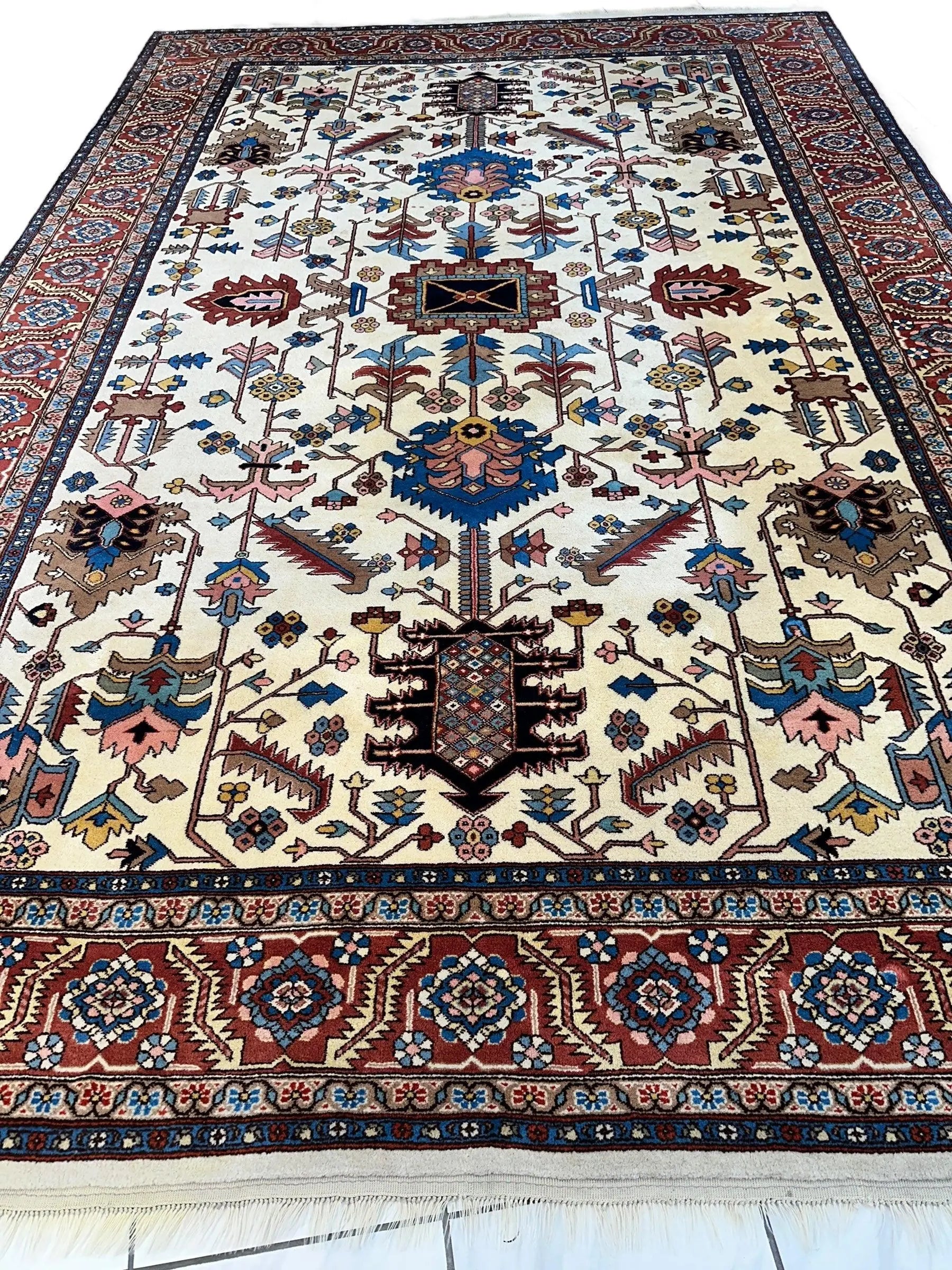 Hand-Knotted Vintage Afghani Serapi Wool Rug – 10'10" x 15'10" – Elegant Traditional Area Rug Rugistan