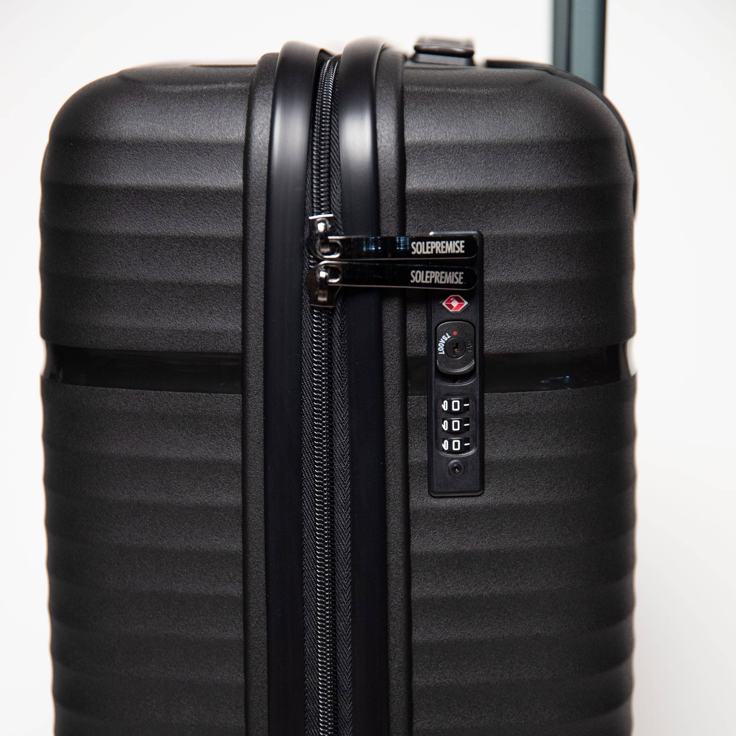 20-inch Black Carry-On Hardcase Roller Luggage with 360° Wheels Sole Premise