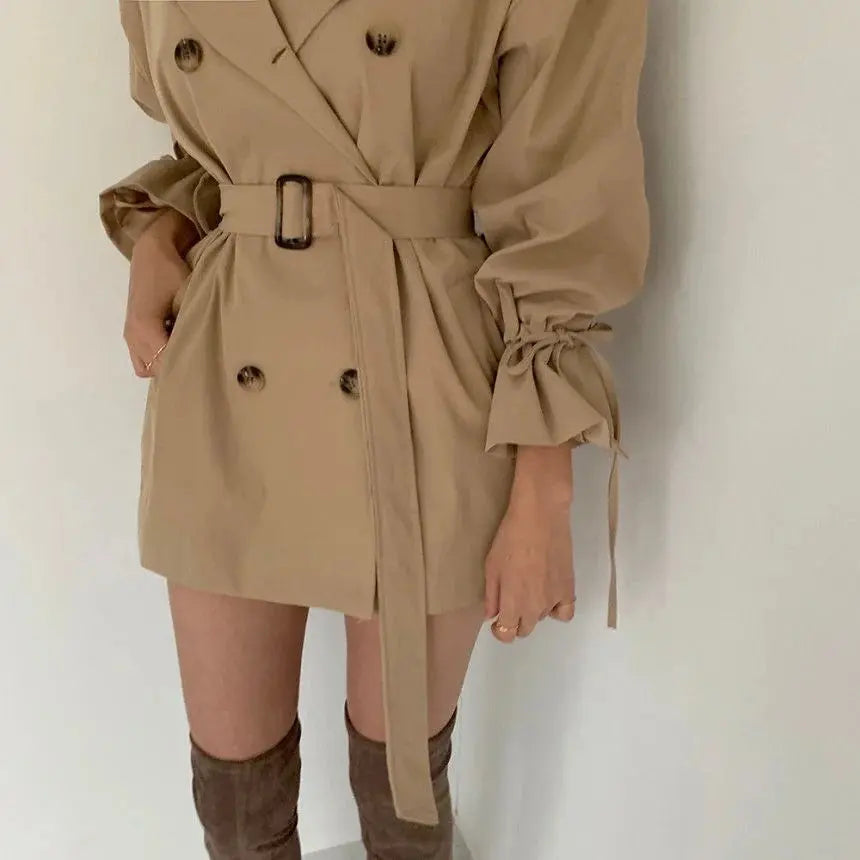 Minimalist Women’s Trench Coat with Belt – Sleek & Stylish