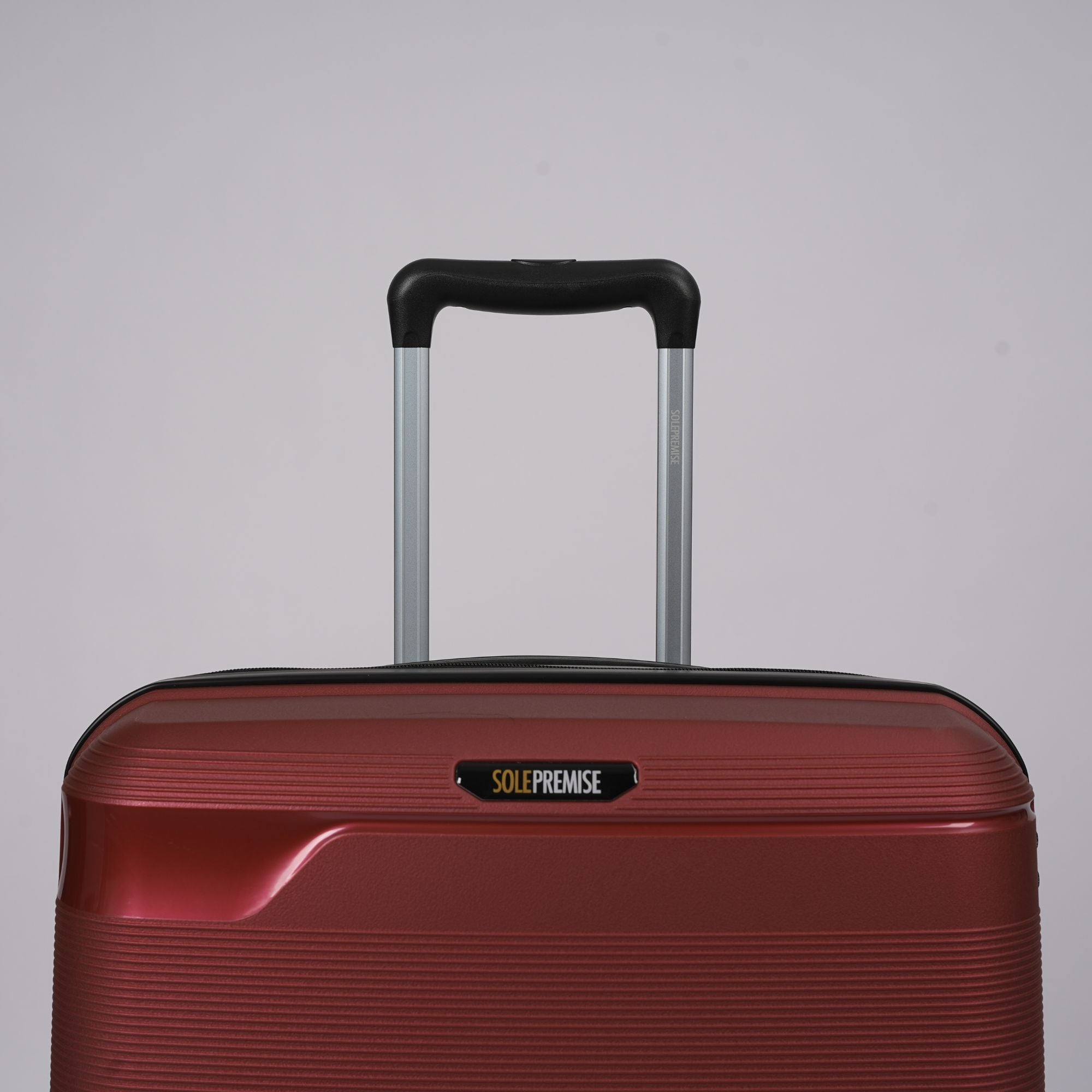 28-inch Red Hardcase Roller Luggage with 360° Wheels & TSA Lock Sole Premise