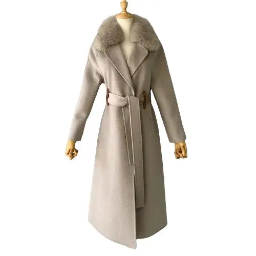 Women's cashmere coat with natural fox fur collar Family Shopolf