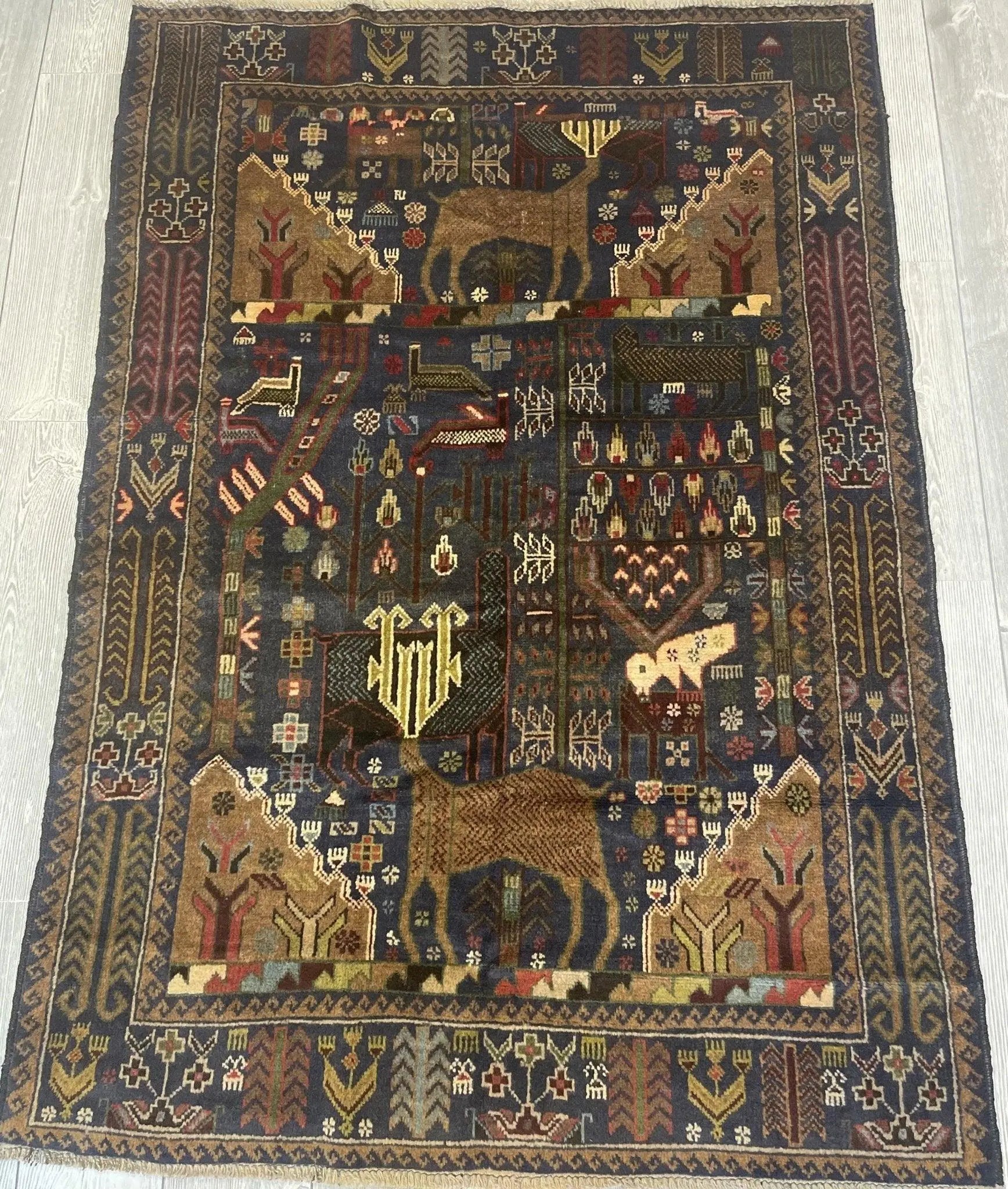 Afghani Vintage Pictorial Rug I Tribal Baluchi 3'6''X5'5'' Rugistan