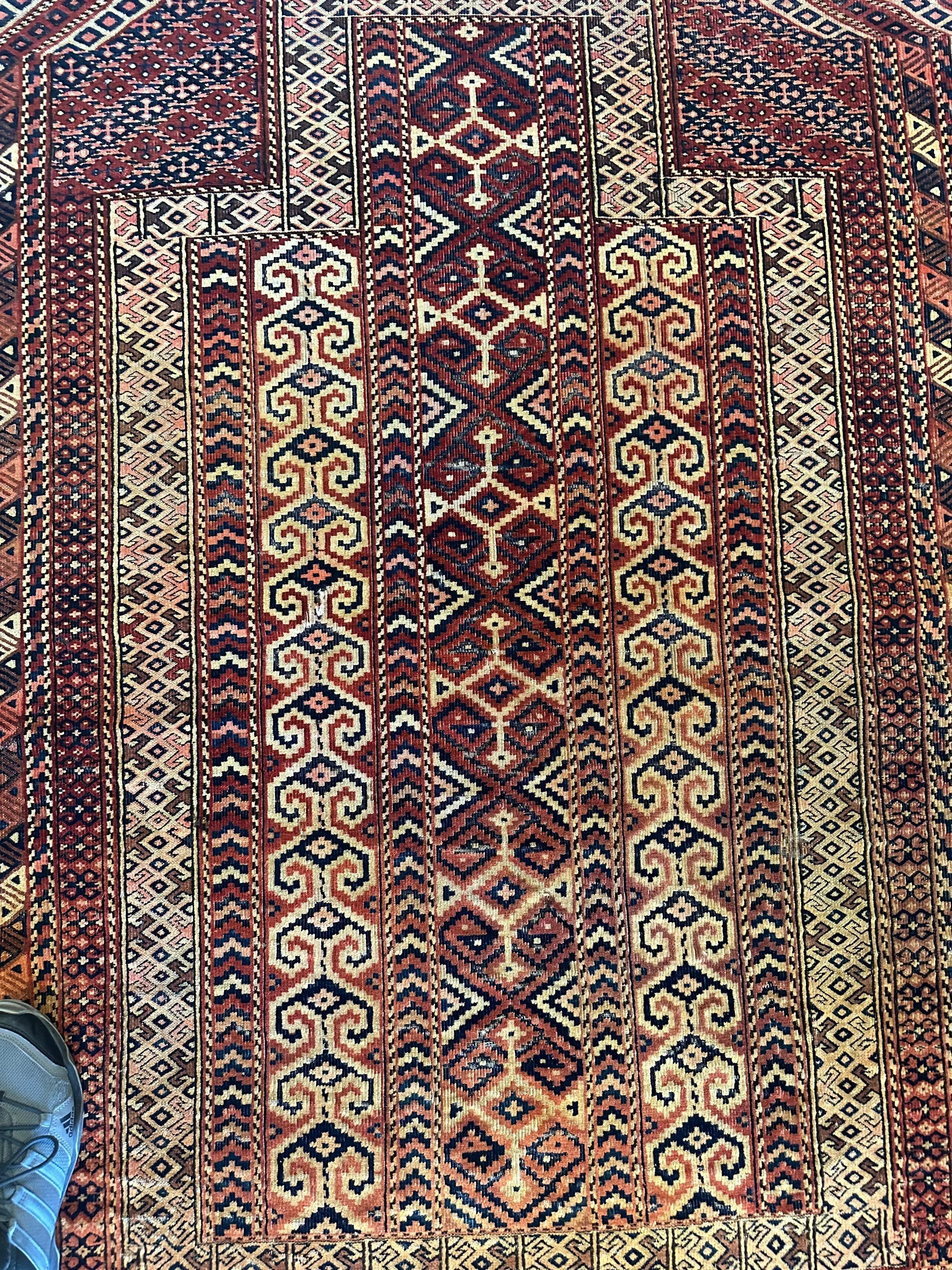 Antique 1890’s Turkoman Prayer Rug or Namazlyk 4’ x 5’2” Rugistan