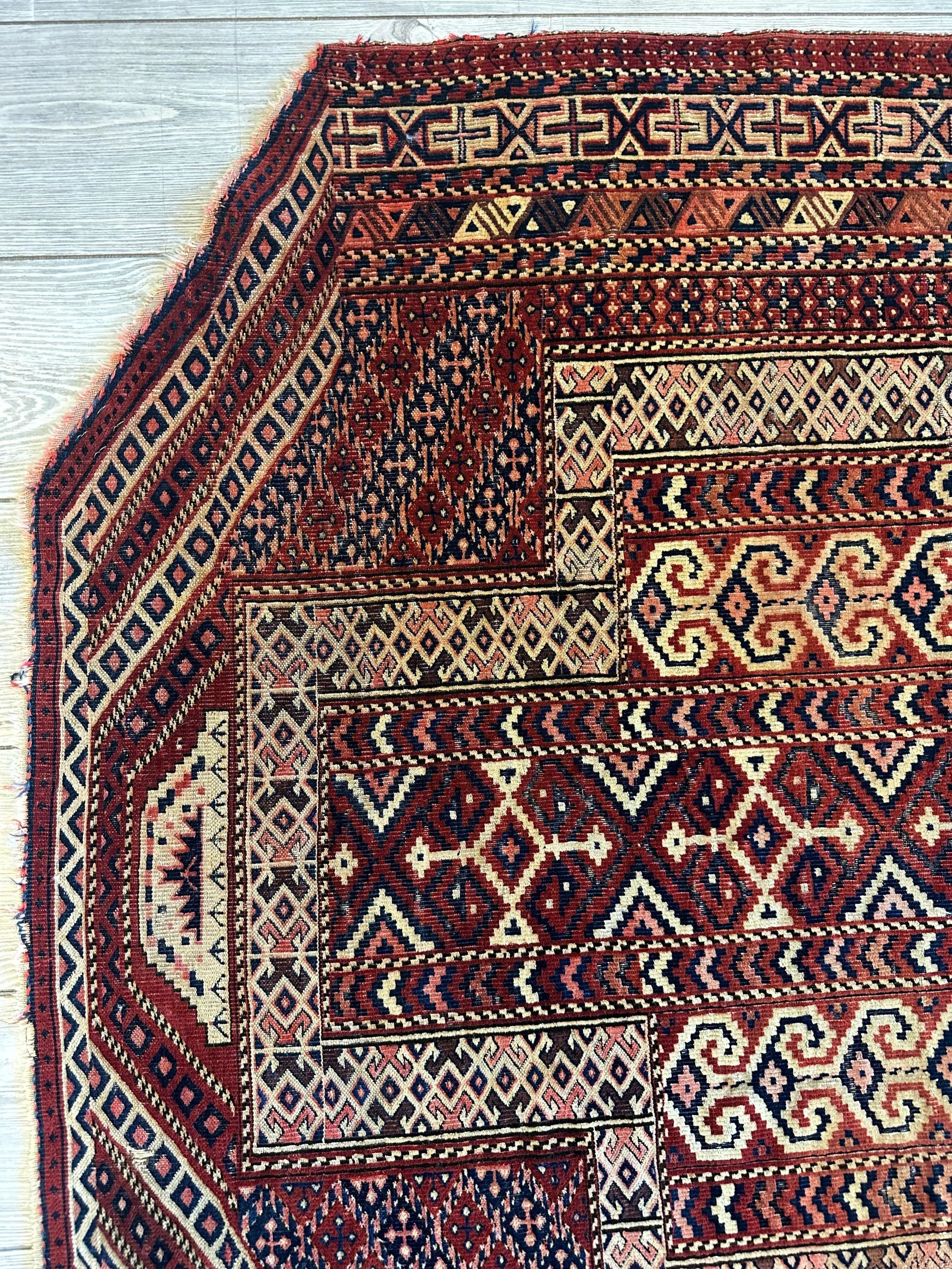 Antique 1890’s Turkoman Prayer Rug or Namazlyk 4’ x 5’2” Rugistan