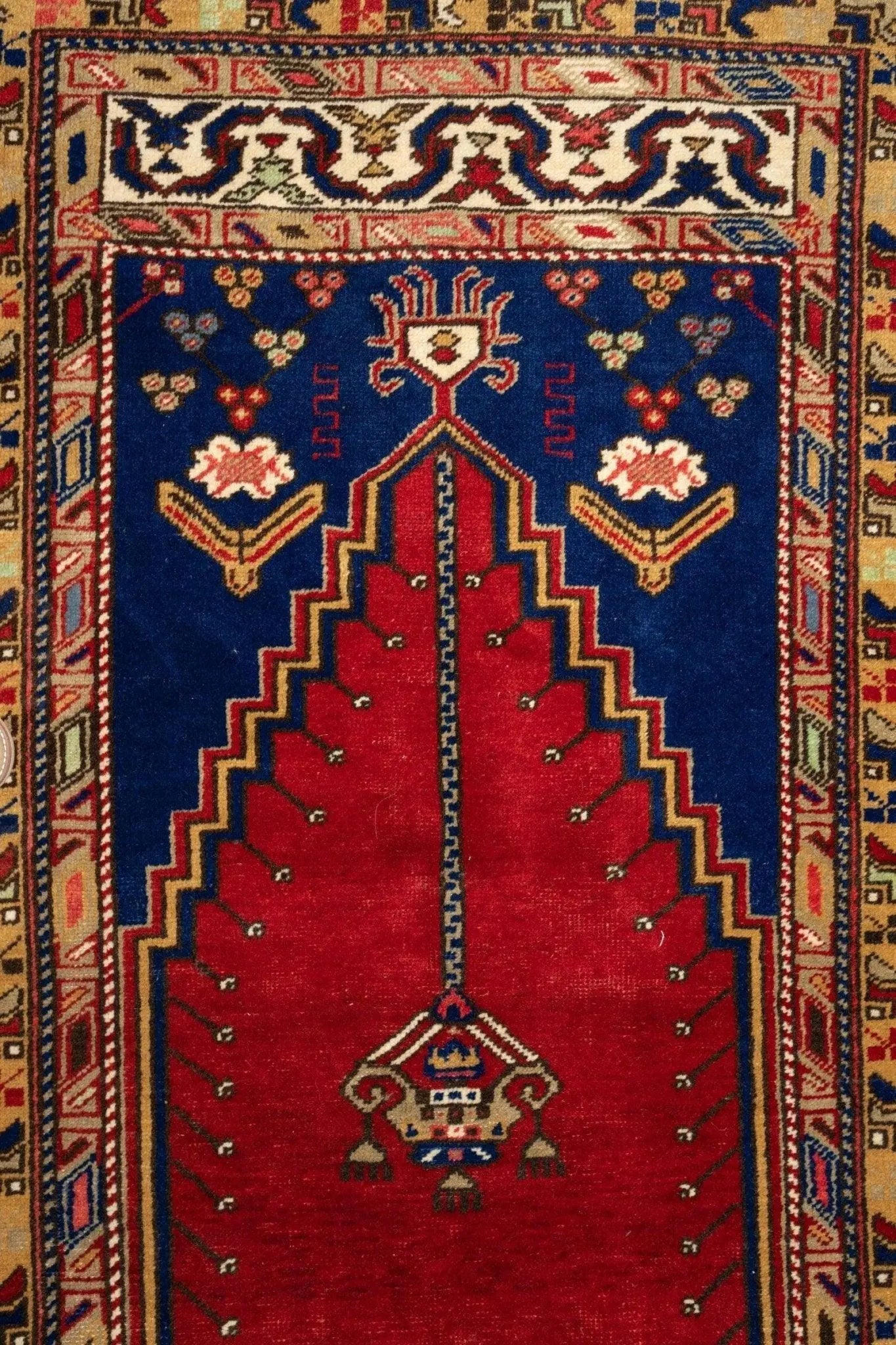 Vintage Turkish Wool Prayer Rug 4x6 Rugistan