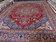 Elegant Mint Vintage 1960's Hand Knotted Veggie Dye Khorasan Area Rug 9’7” x 12’9” Rugistan