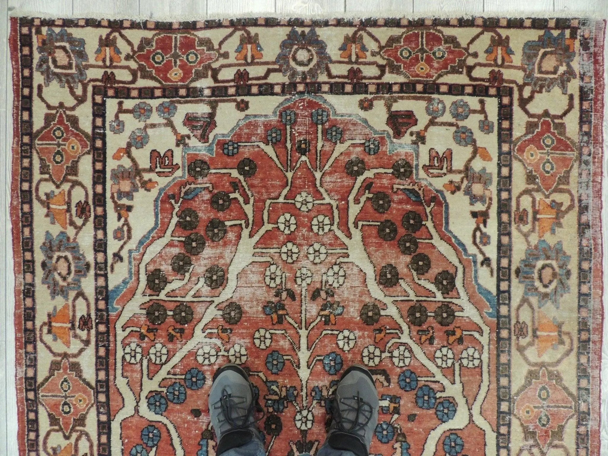 Exquisite Distressed Fine Persian Area Rug 5x7 Ft Rugistan