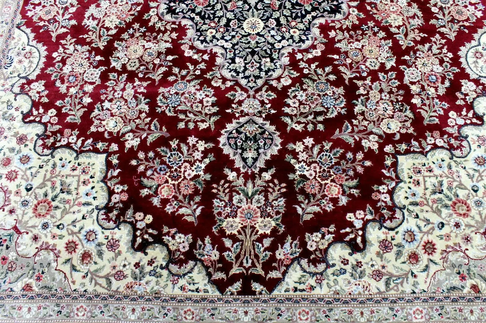 Exquisite Mint Hand-Knotted Peshawar Oriental Wool Rug – 9' x 12' Rugistan