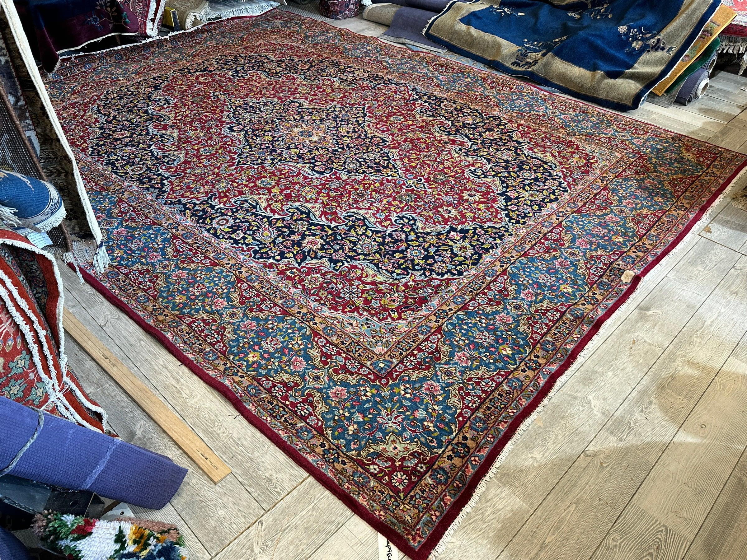 Exquisite Persian Vintage Medalian Rug 10 x 13 Rugistan