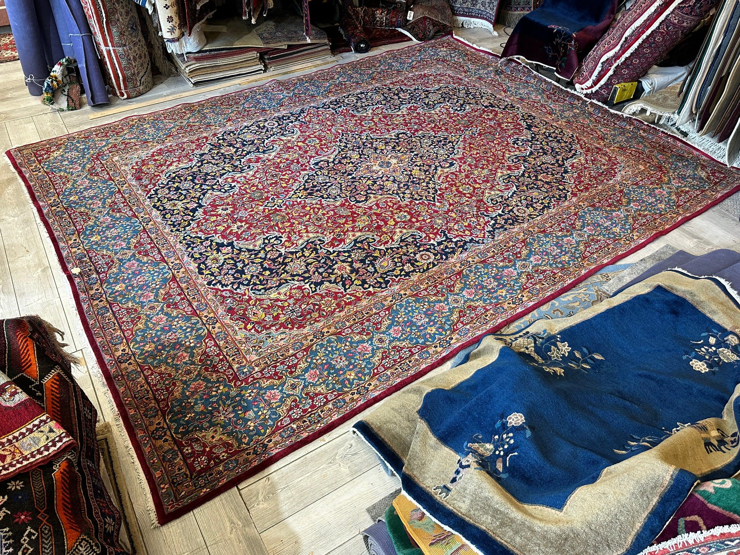 Exquisite Persian Vintage Medalian Rug 10 x 13 Rugistan