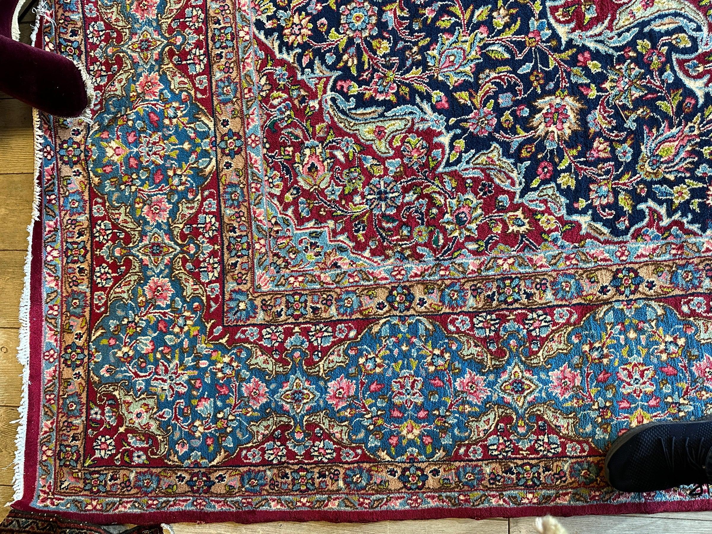 Exquisite Persian Vintage Medalian Rug 10 x 13 Rugistan