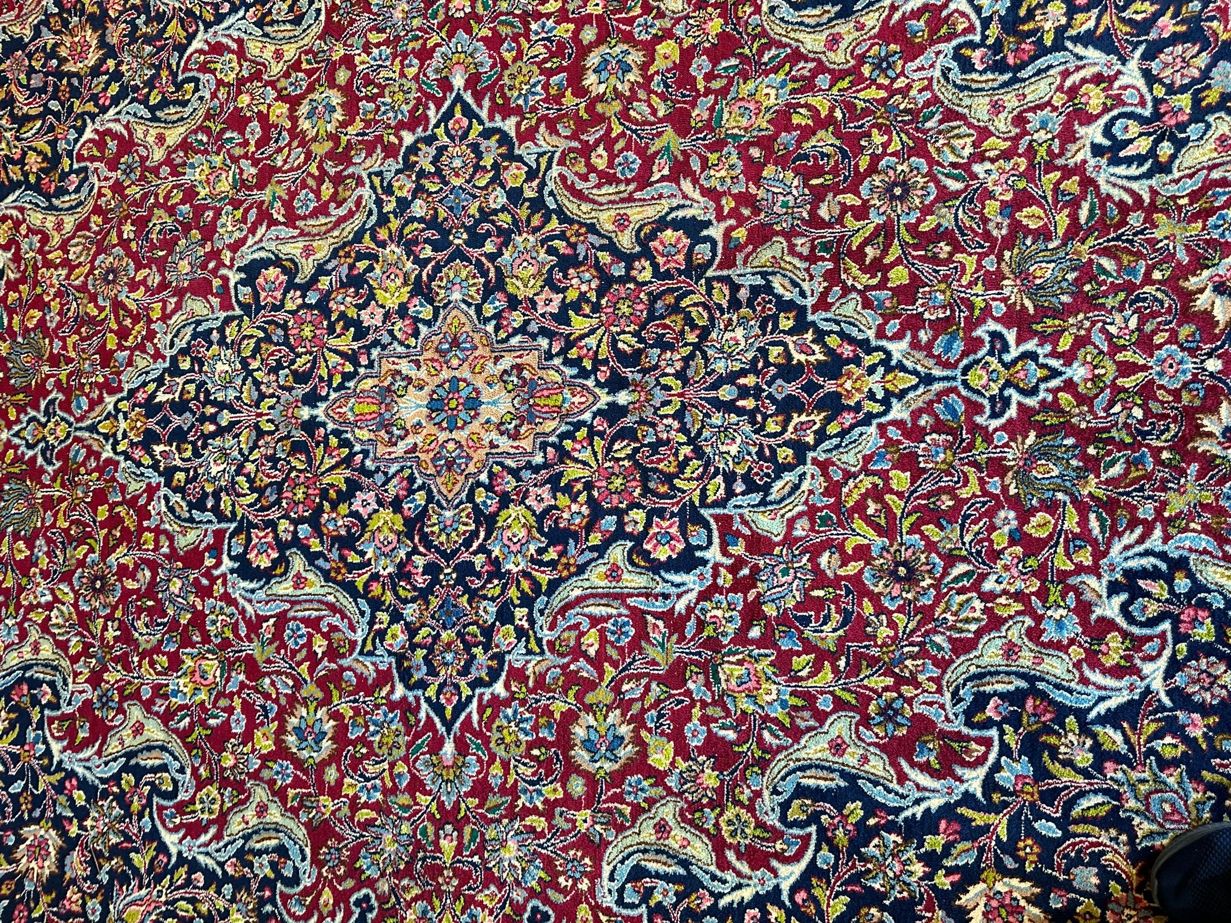 Exquisite Persian Vintage Medalian Rug 10 x 13 Rugistan