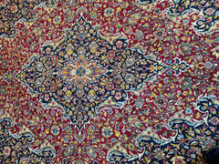 Exquisite Persian Vintage Medalian Rug 10 x 13 Rugistan