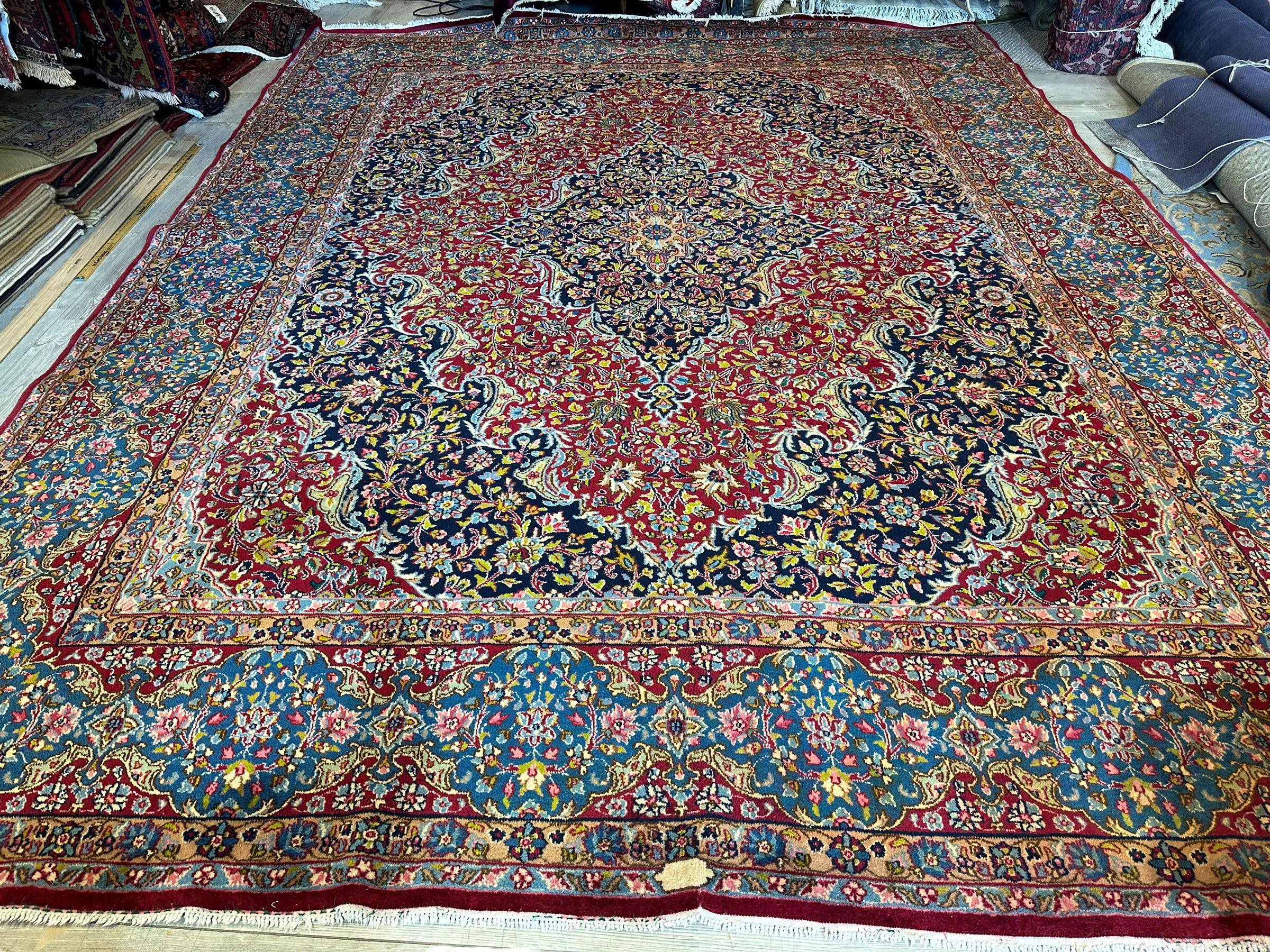 Exquisite Persian Vintage Medalian Rug 10 x 13 Rugistan