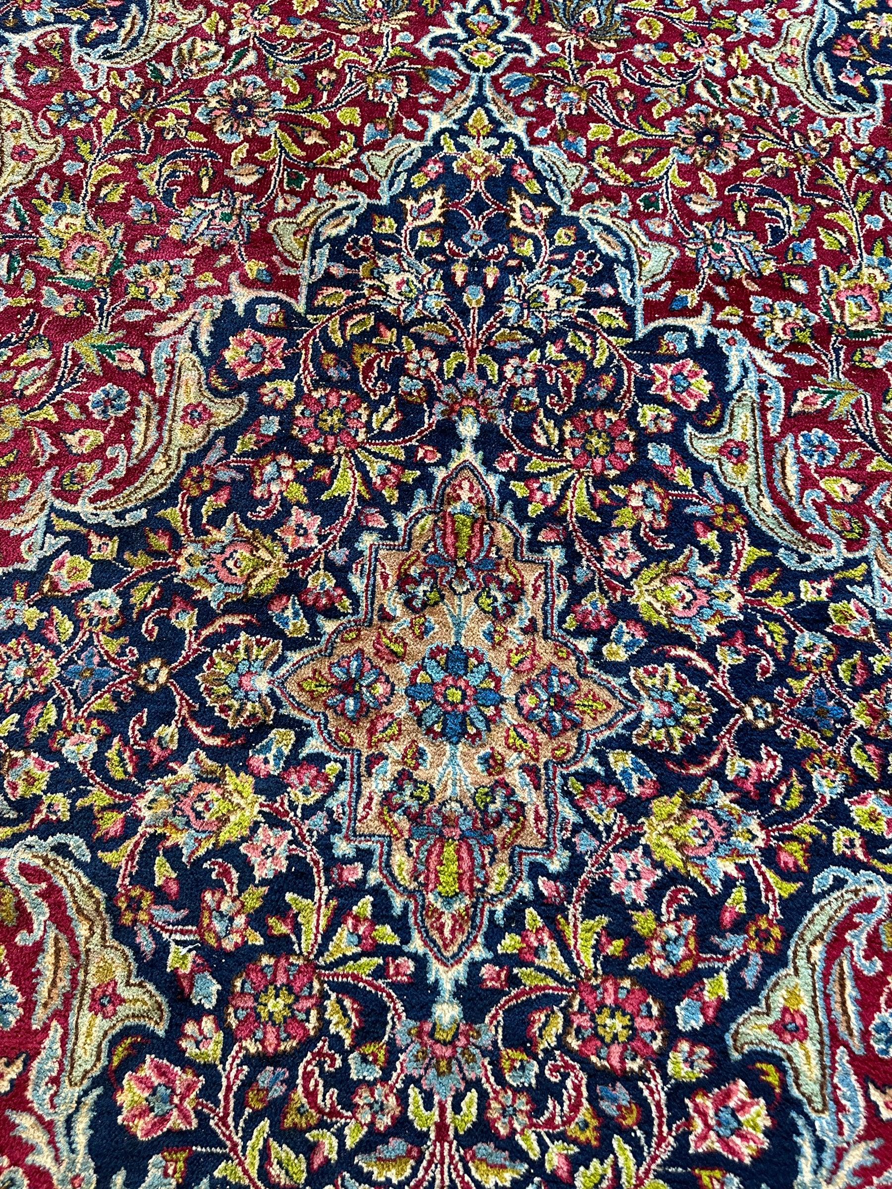 Exquisite Persian Vintage Medalian Rug 10 x 13 Rugistan