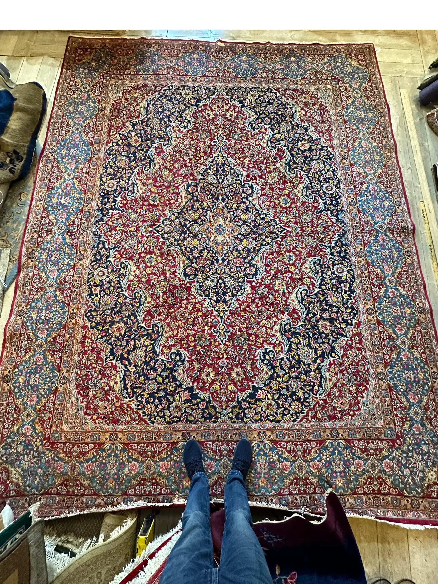 Exquisite Persian Vintage Medalian Rug 10 x 13 Rugistan