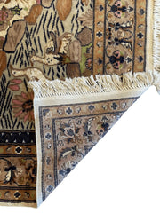 Fine Handmade Pictorial Rug 71'’ x 48'’ Rugistan