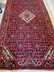 Fine Vintage Zagheh Persian Area Rug 10'4'' x 5'5'' Rugistan