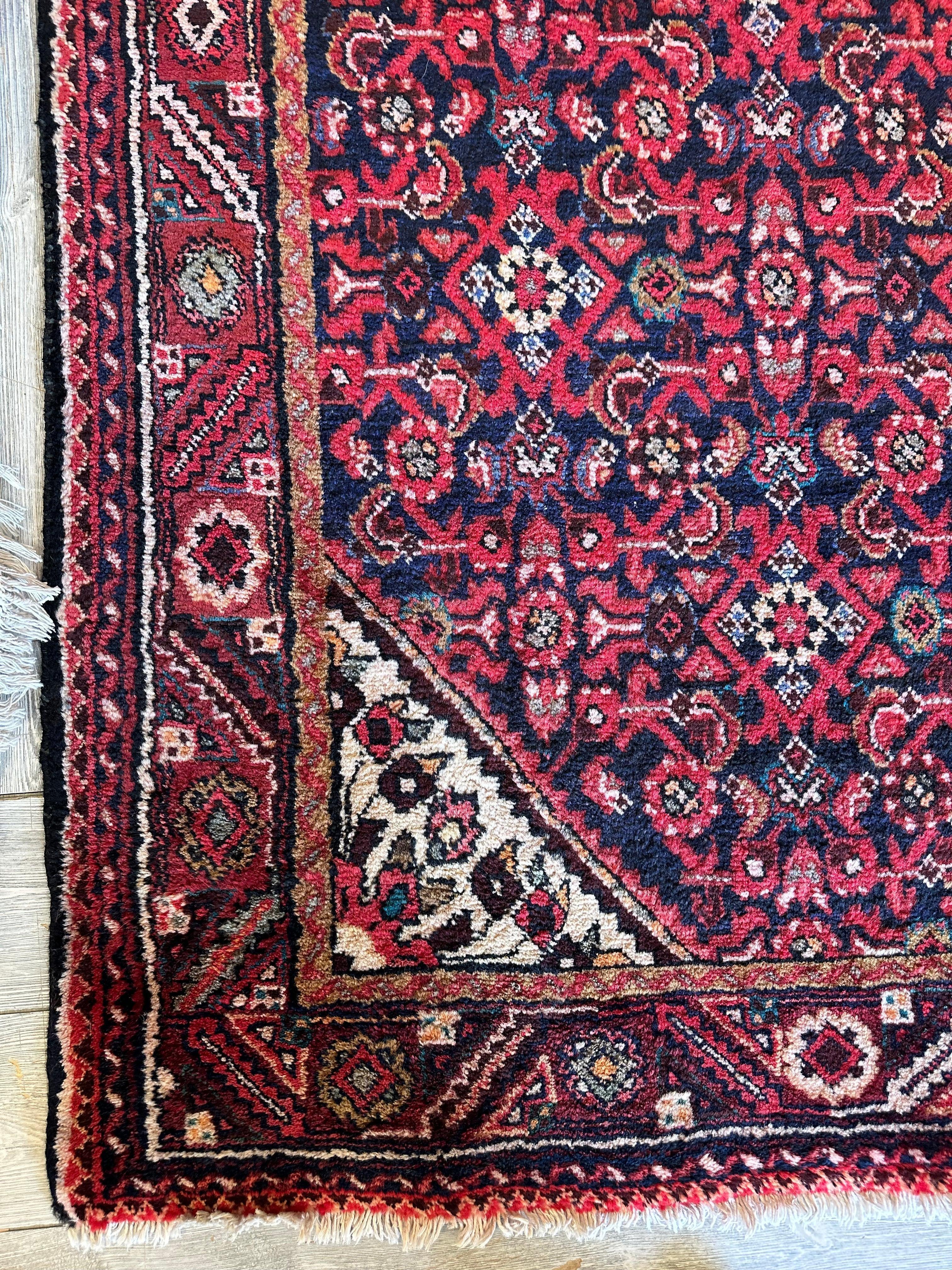 Fine Vintage Zagheh Persian Area Rug 10'4'' x 5'5'' Rugistan