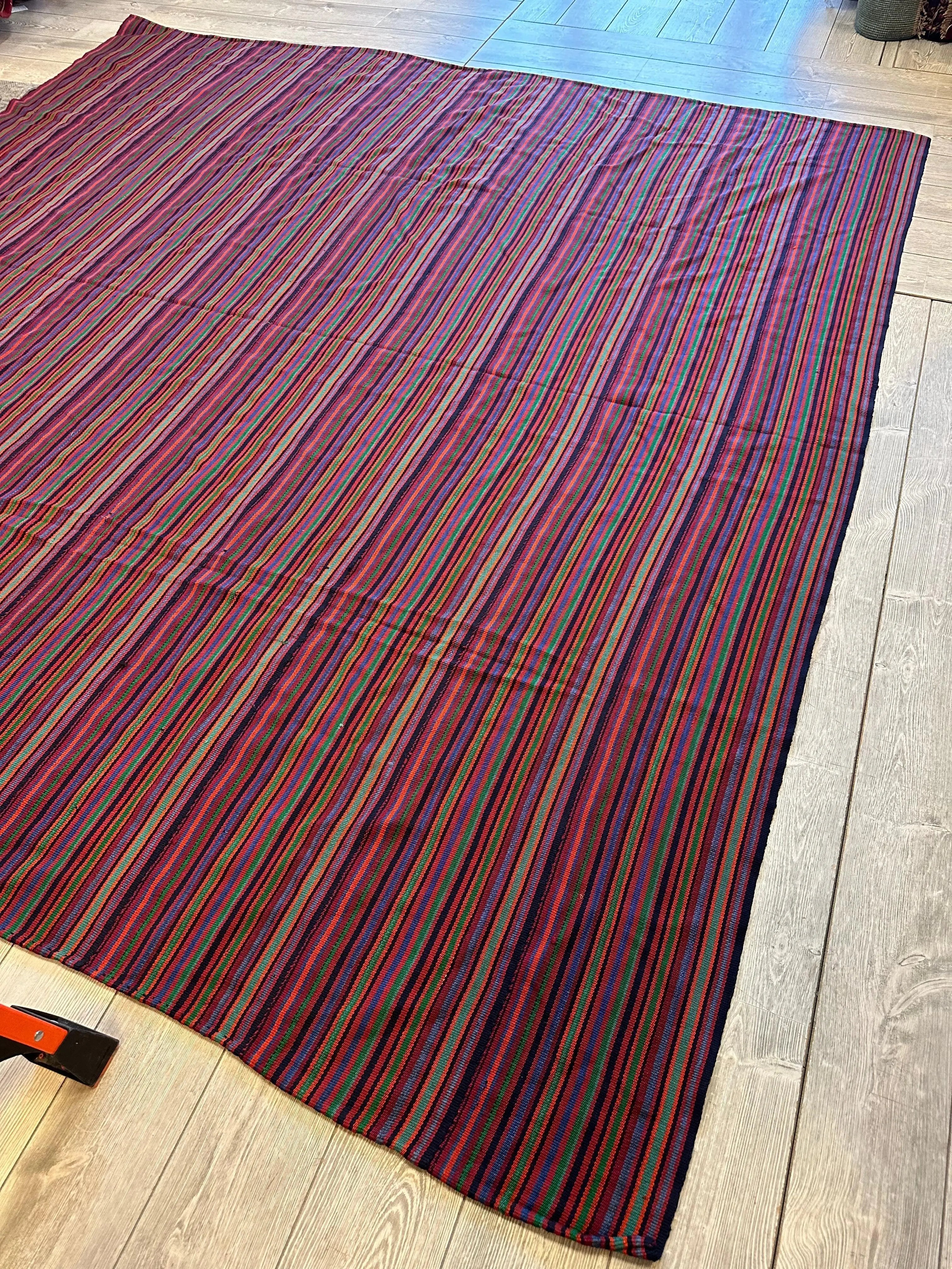 Large Antique Persian Square Rug Jajim Design 9 x 9 Ft Rugistan